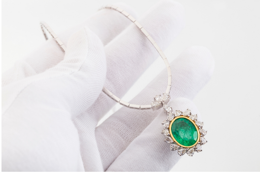 How to Identify Vintage Jewelry: A Collector’s Guide