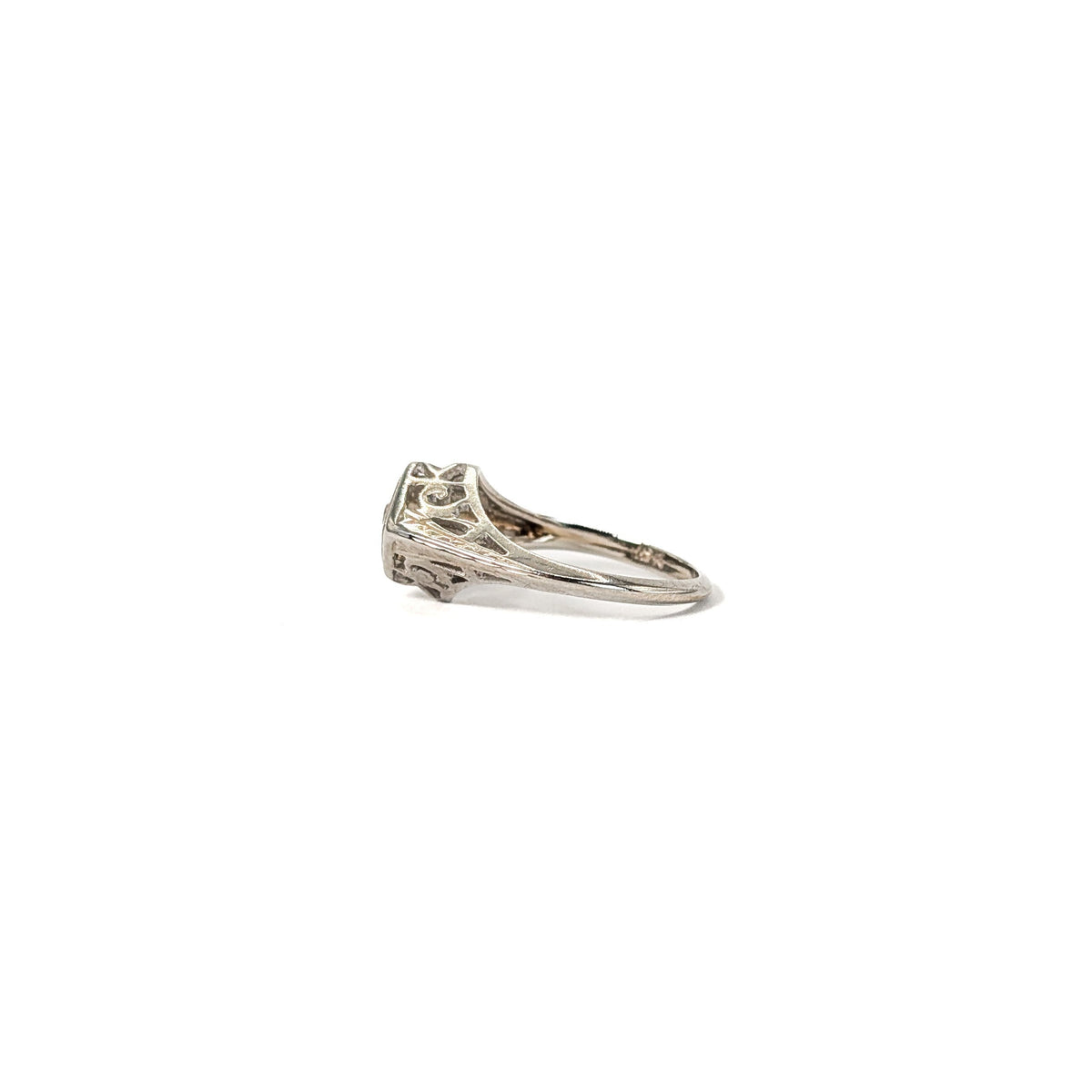 Antique 18K White Gold Old Mine Cut Diamond Ring