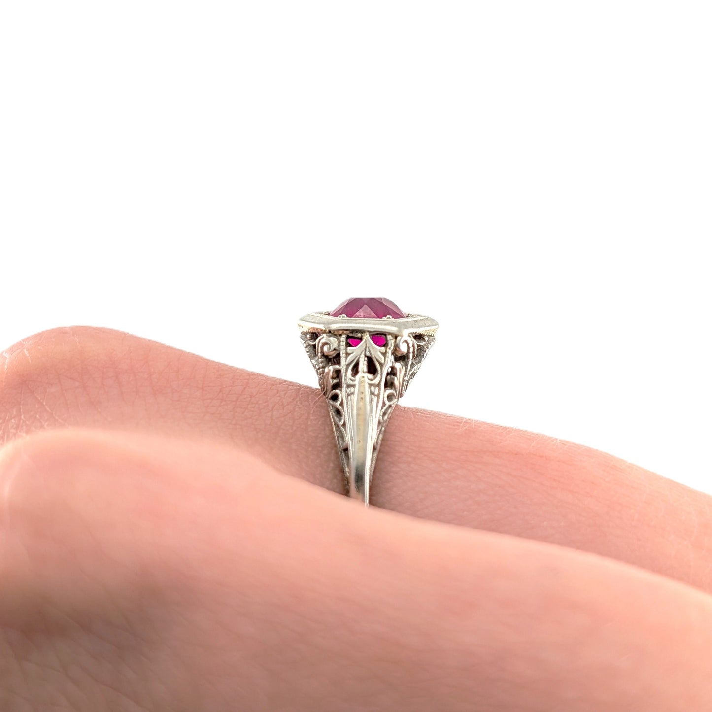 Antique Art Deco 18K White Gold Synthetic Ruby Filigree Ring