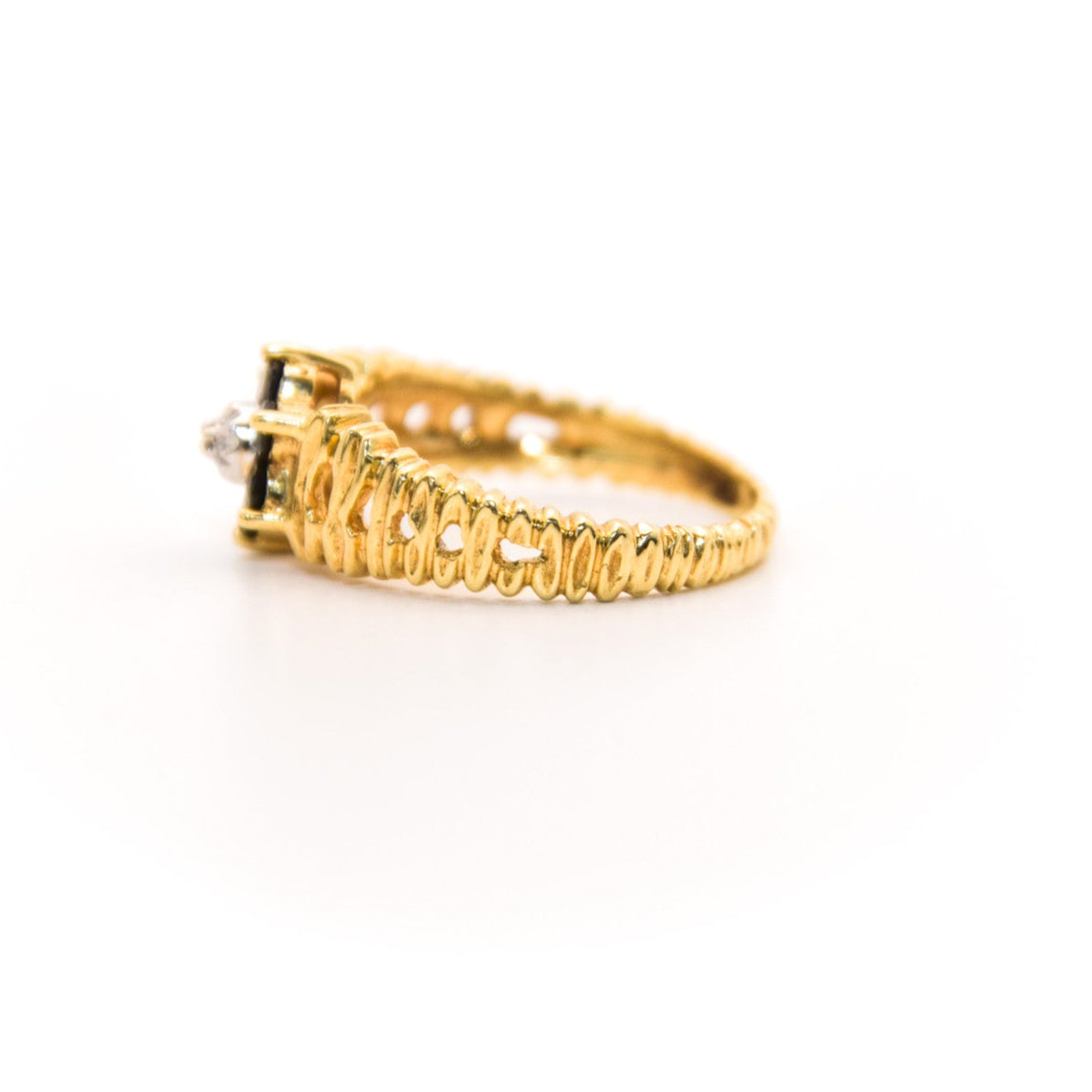 Vintage 10K Sapphire Floral Ring