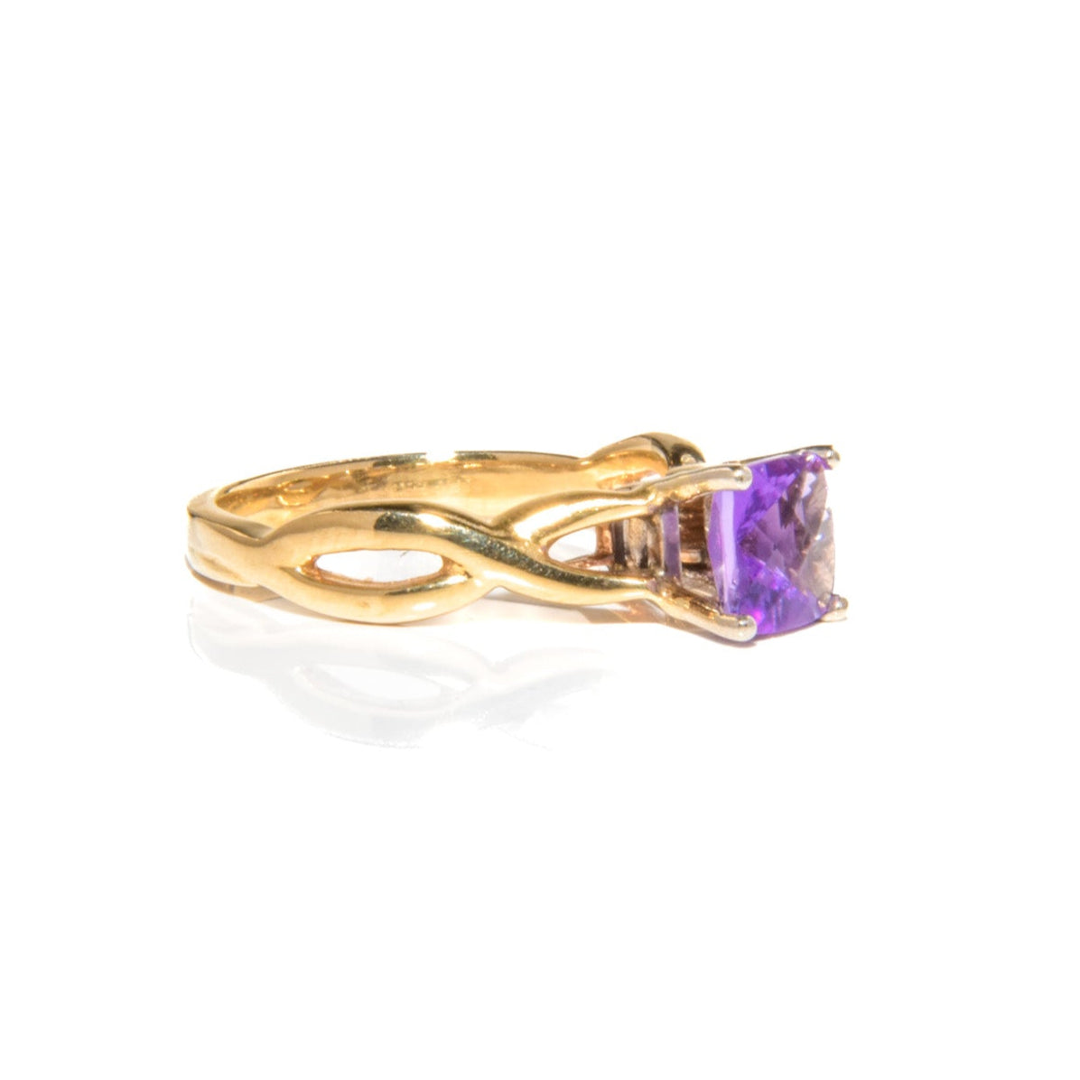 Vintage Amethyst Ring in 14k Gold