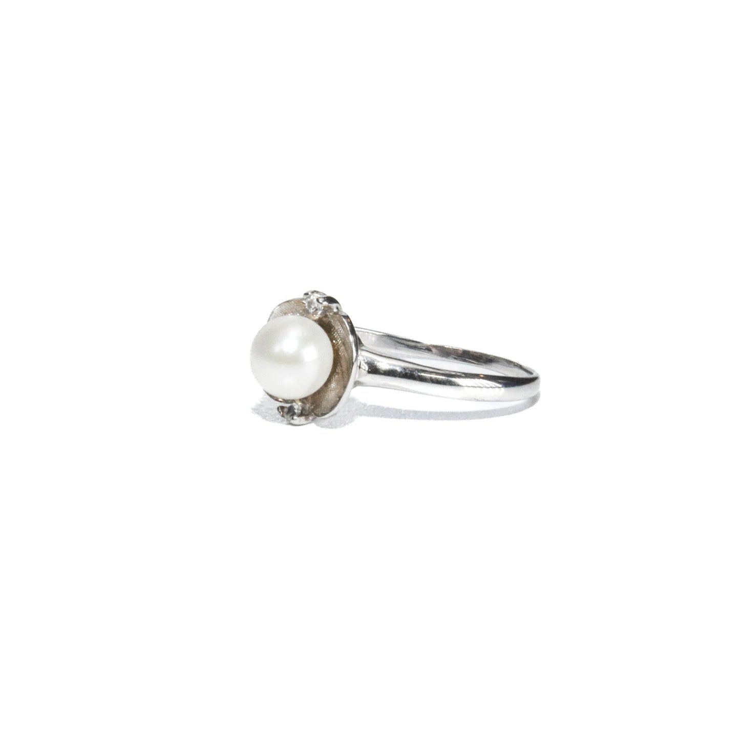 Vintage 14k White Gold Pearl & Topaz ring