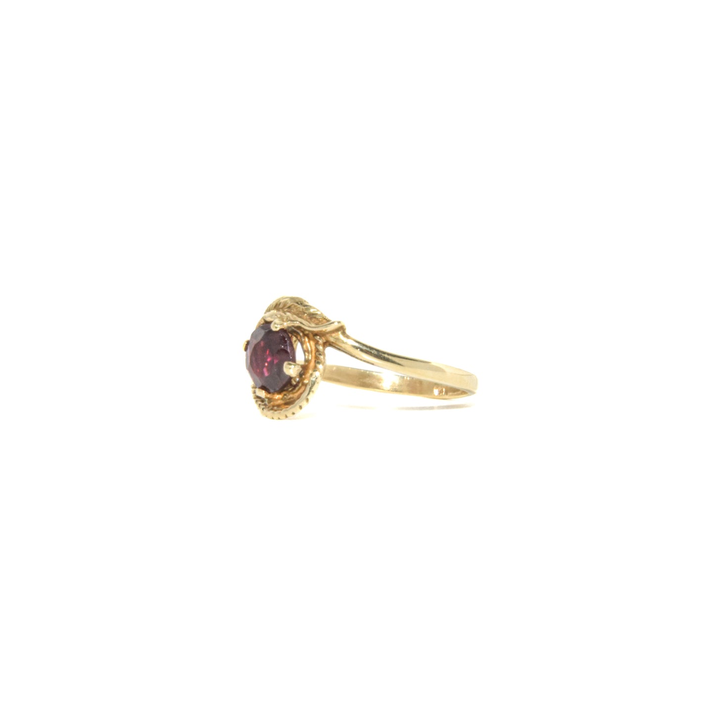 Vintage 14K Gold Garnet Feather Ring