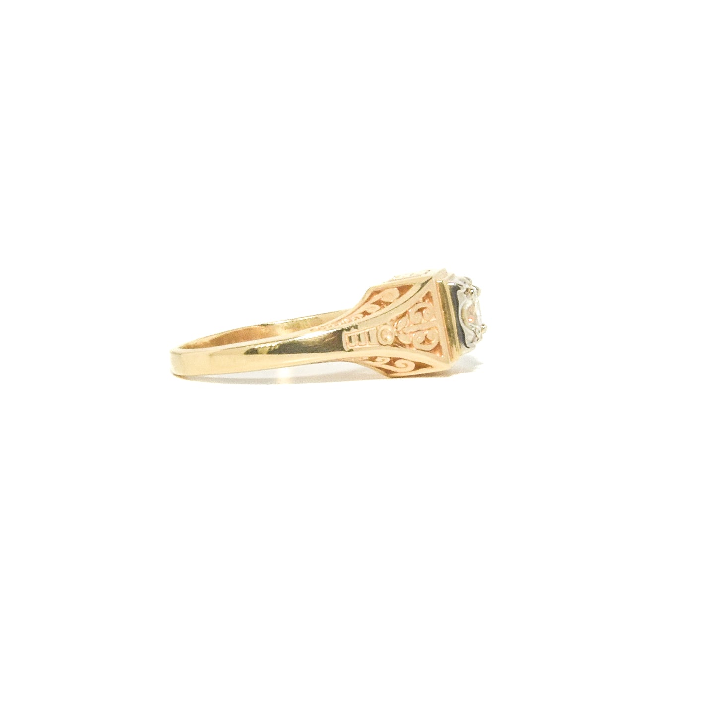 Vintage 14K Gold Diamond Ring with Ornate Filigree