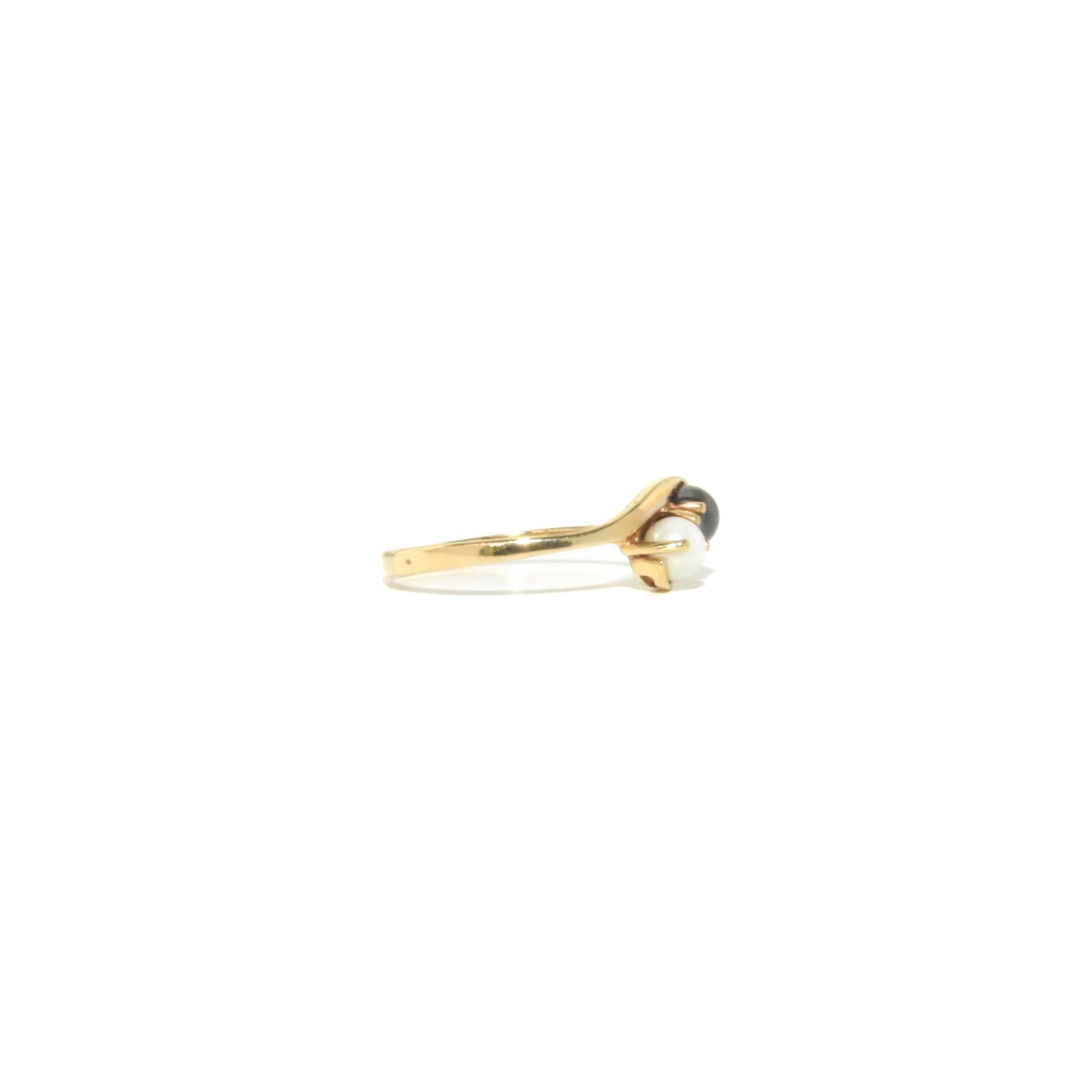 Vintage 10K Gold Ring with White and Tahitian Pearls