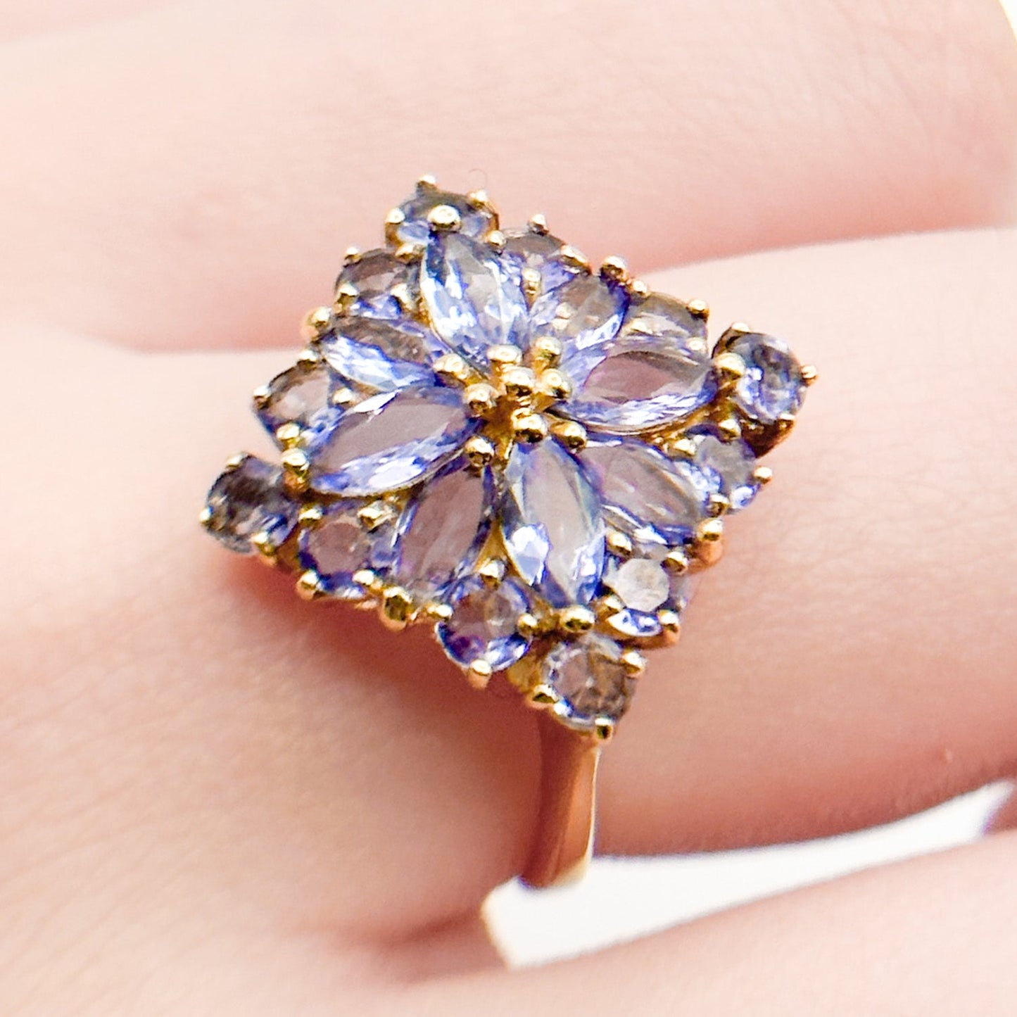 14k Gold Vintage Tanzanite Cluster Ring