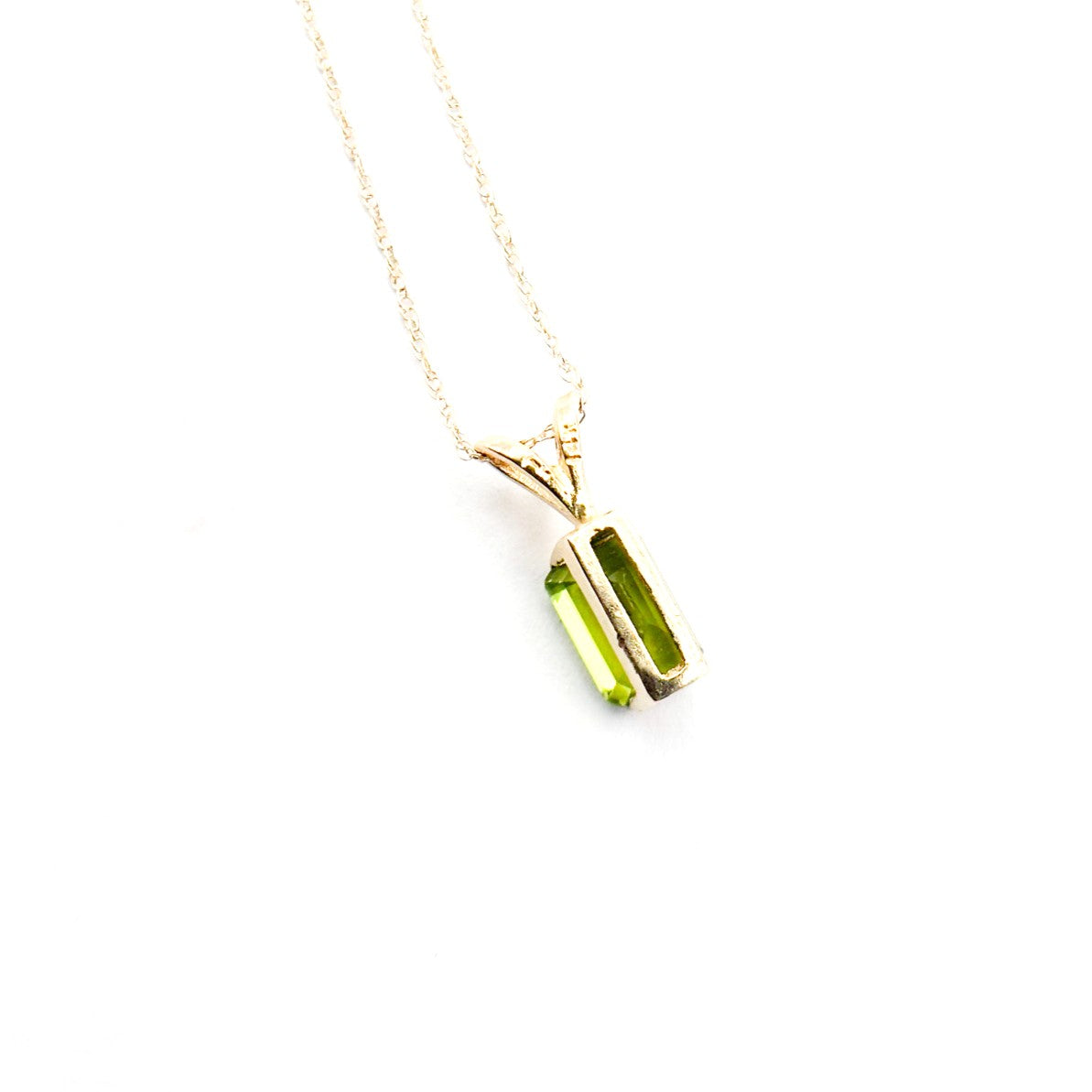 14K Gold Peridot Necklace and 18" Gold Chain