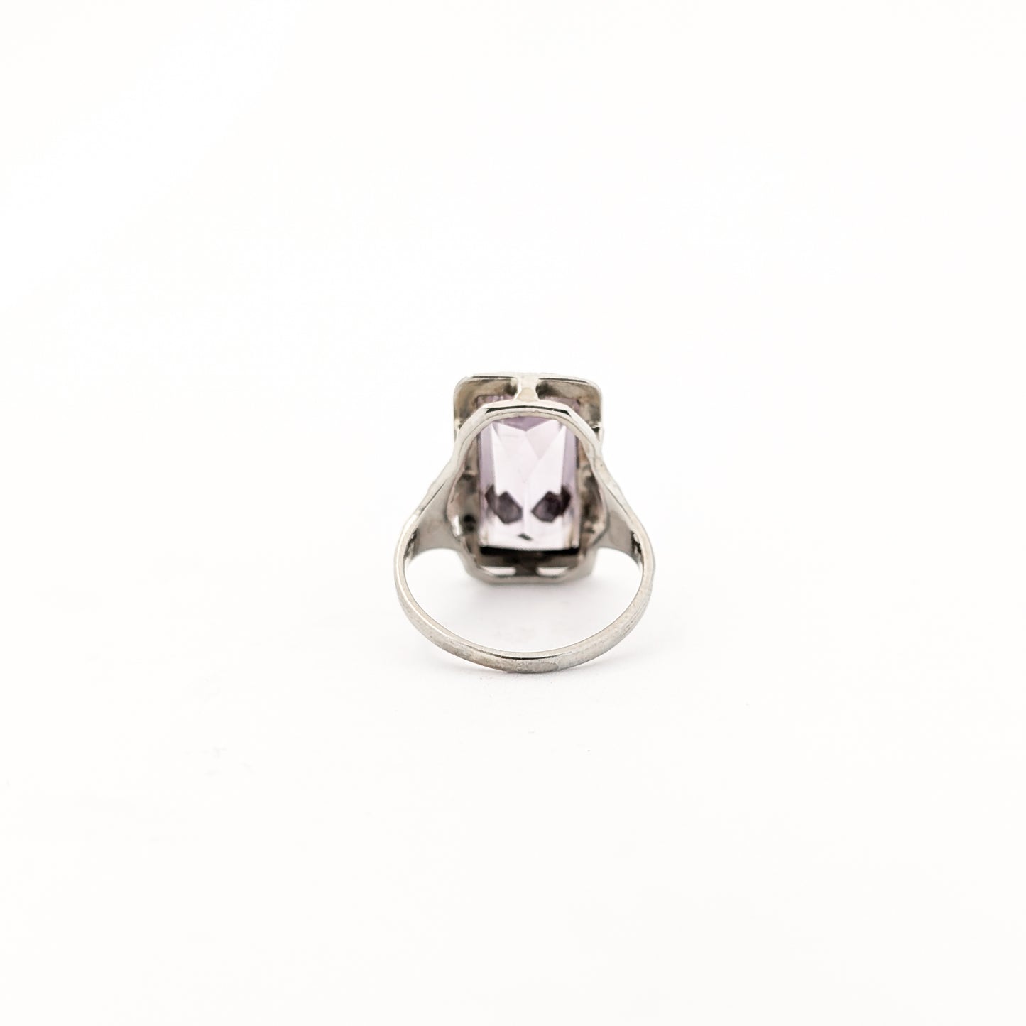 18K White Gold Ring with Amethyst and Diamond gemstones on a white background