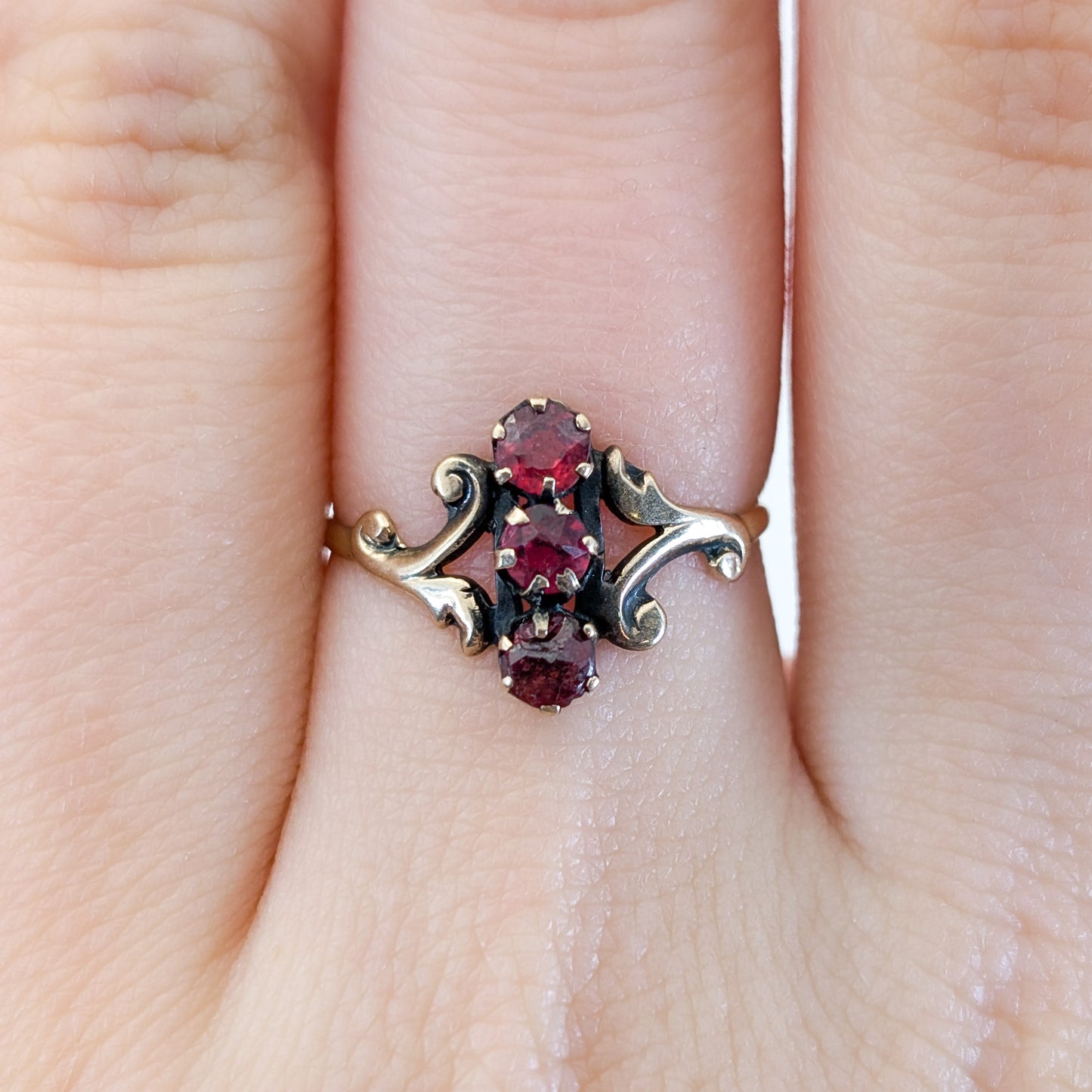 Antique Victorian 10K Gold Glass Ruby Ring – Ornate Scroll Design