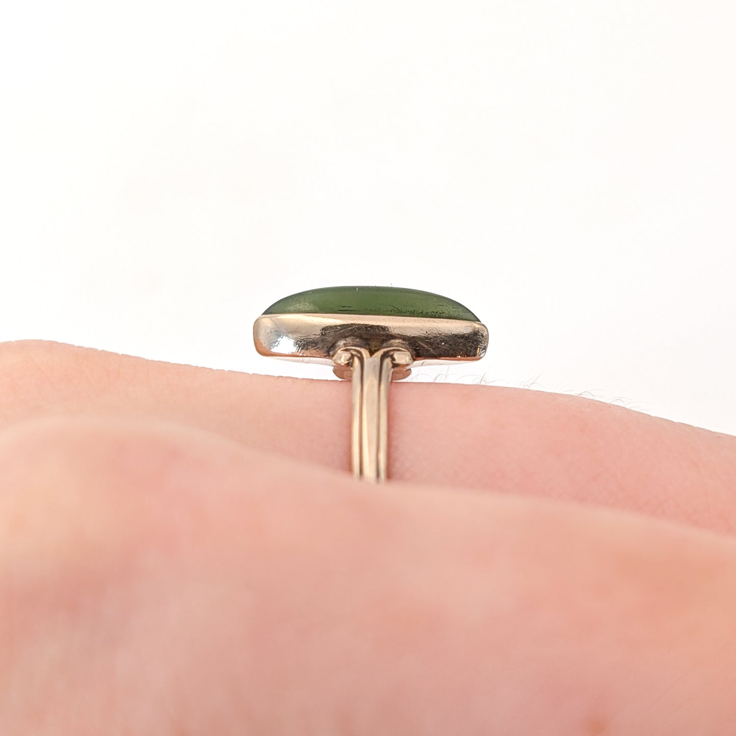 Vintage 10K Gold Marquise Nephrite Jade Ring – Elegant Green Gemstone Statement