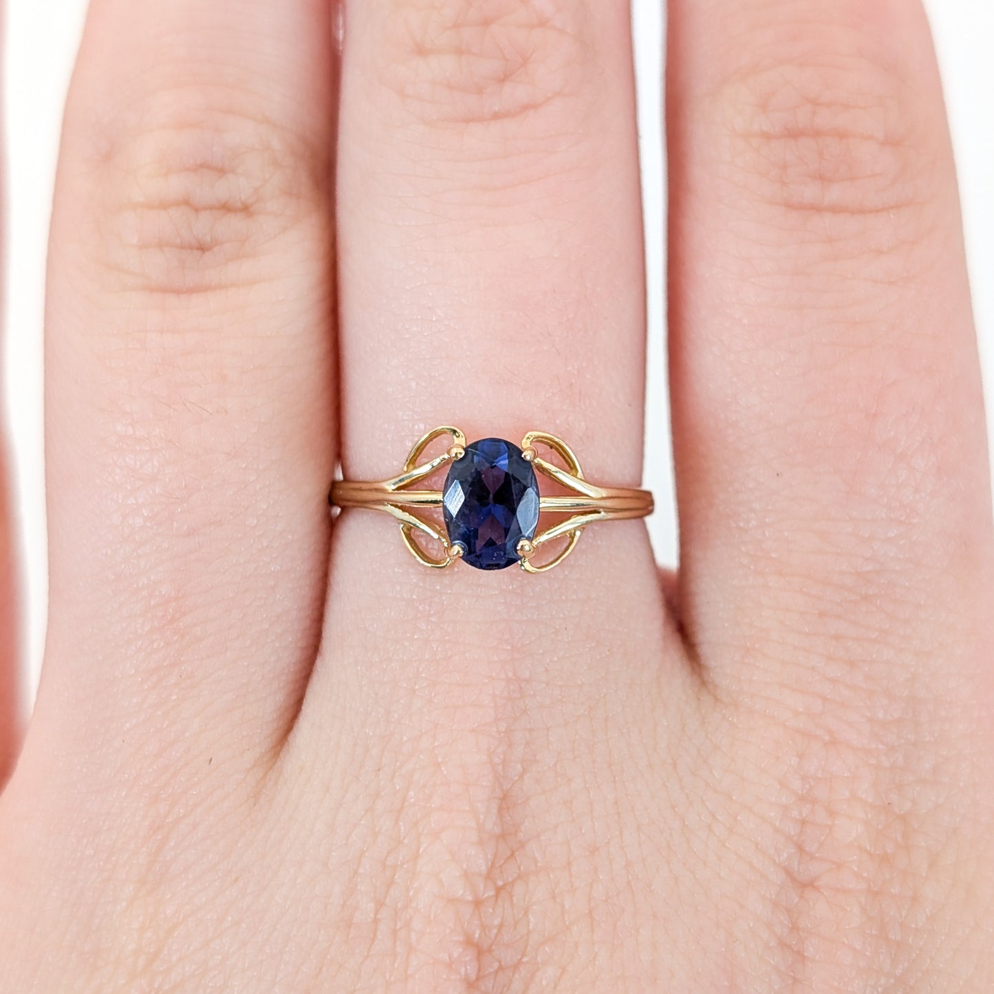 Vintage 14K Yellow Gold Iolite Ring - Enchanting Mid-Century Rarity