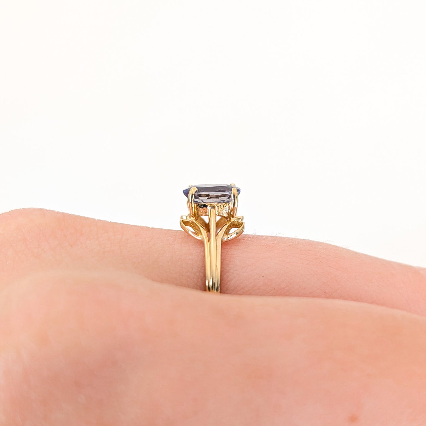 Vintage 14K Yellow Gold Iolite Ring - Enchanting Mid-Century Rarity