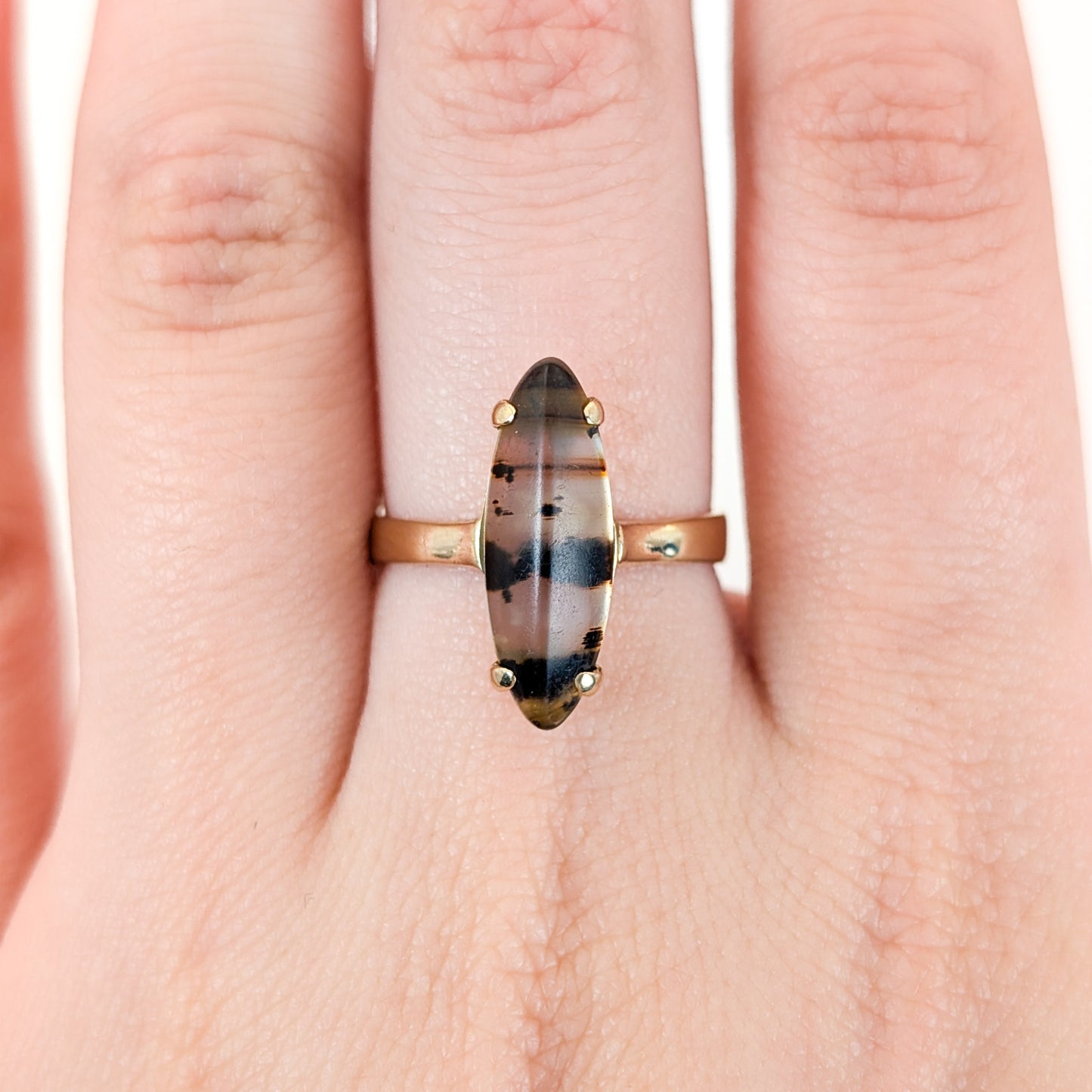 Exquisite Vintage 14K Yellow Gold Moss Agate Ring