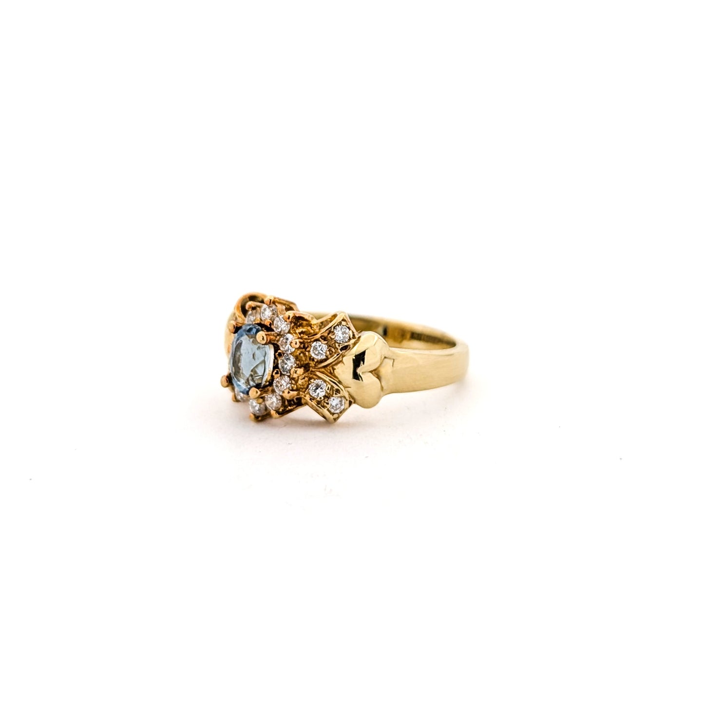 Vintage 18K Gold Aquamarine & Diamond Ring