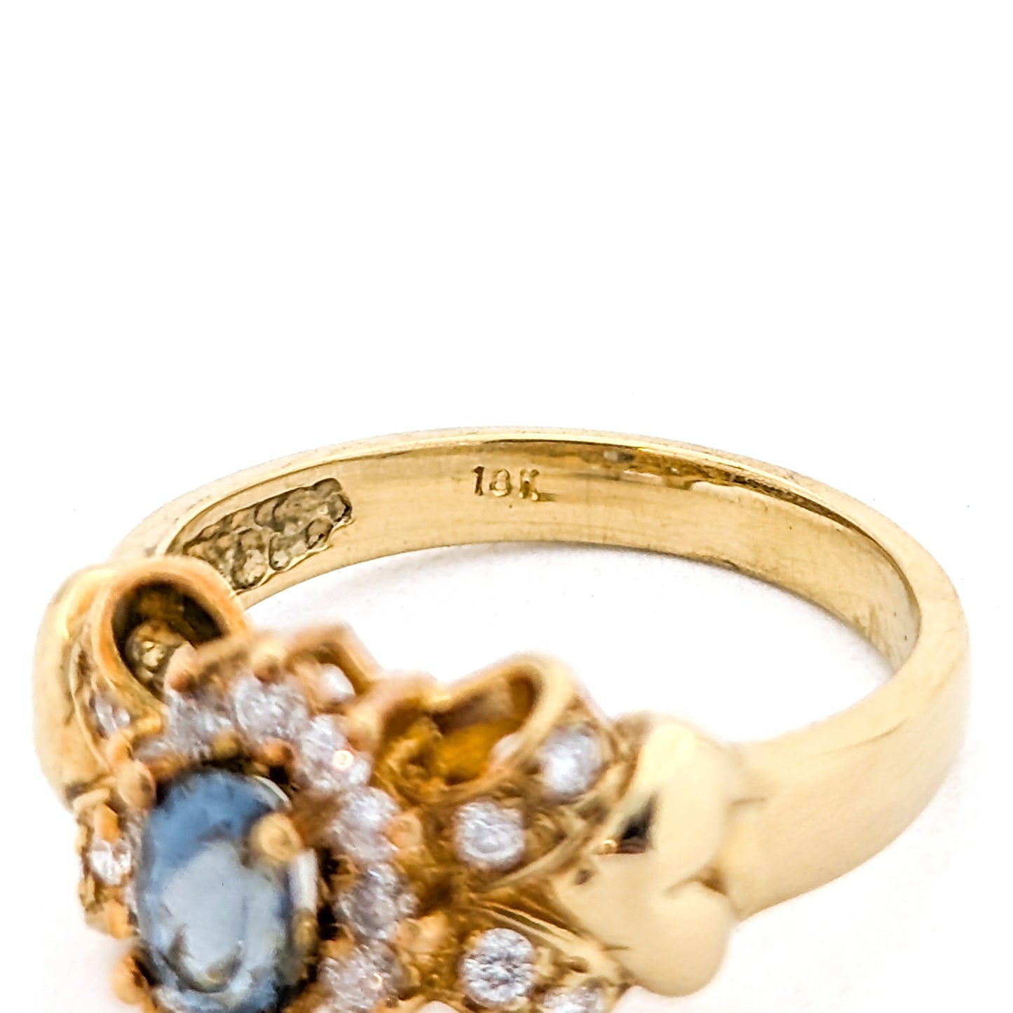 Vintage 18K Gold Aquamarine & Diamond Ring