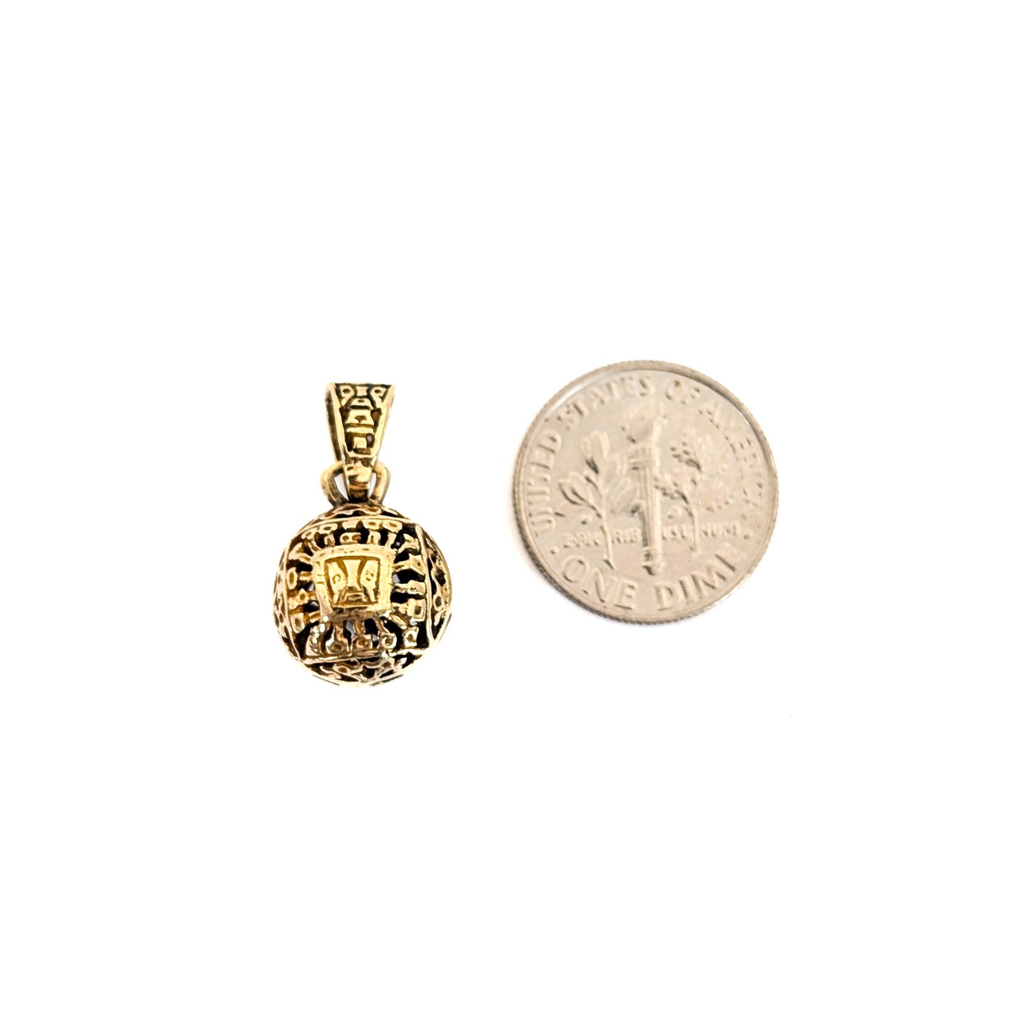 Vintage 18K Gold Peruvian Inca Filigree Charm Pendant