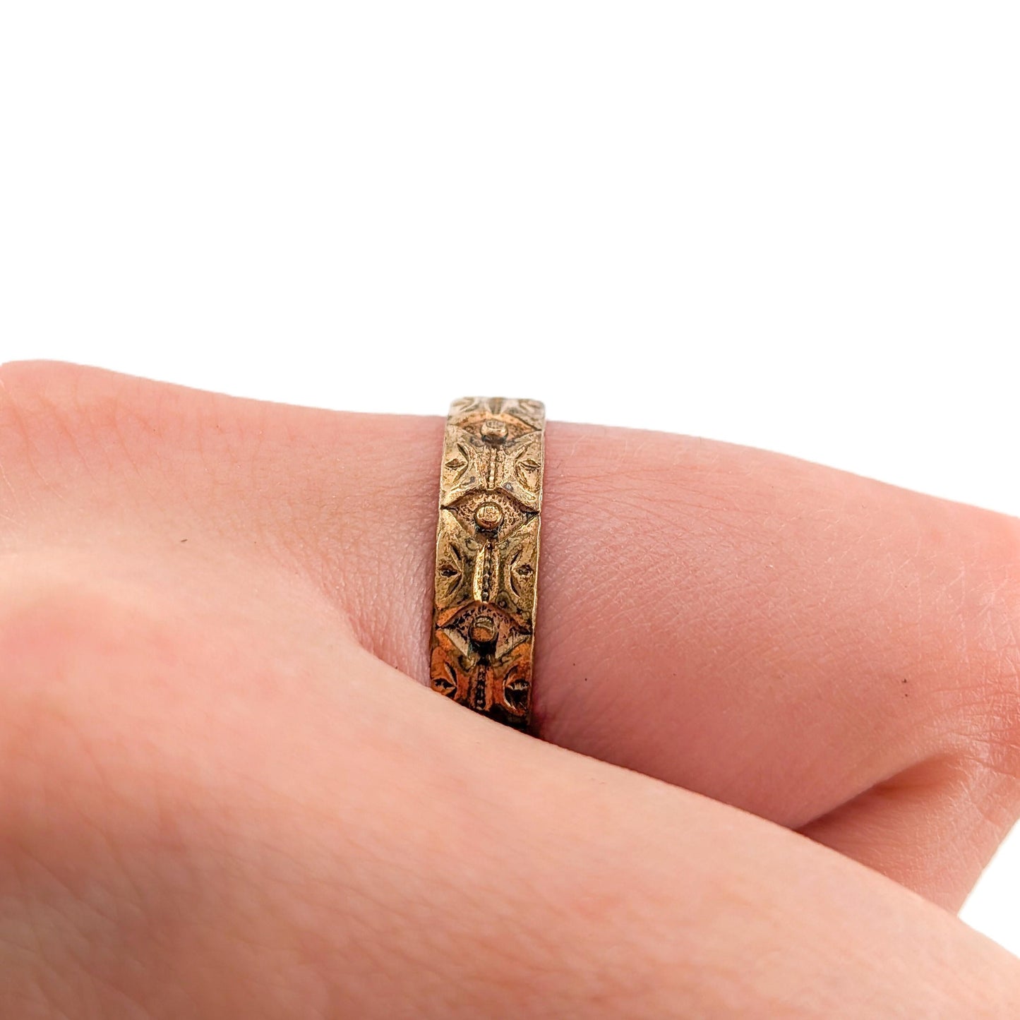 Antique 8k Gold Engraved Band Ring