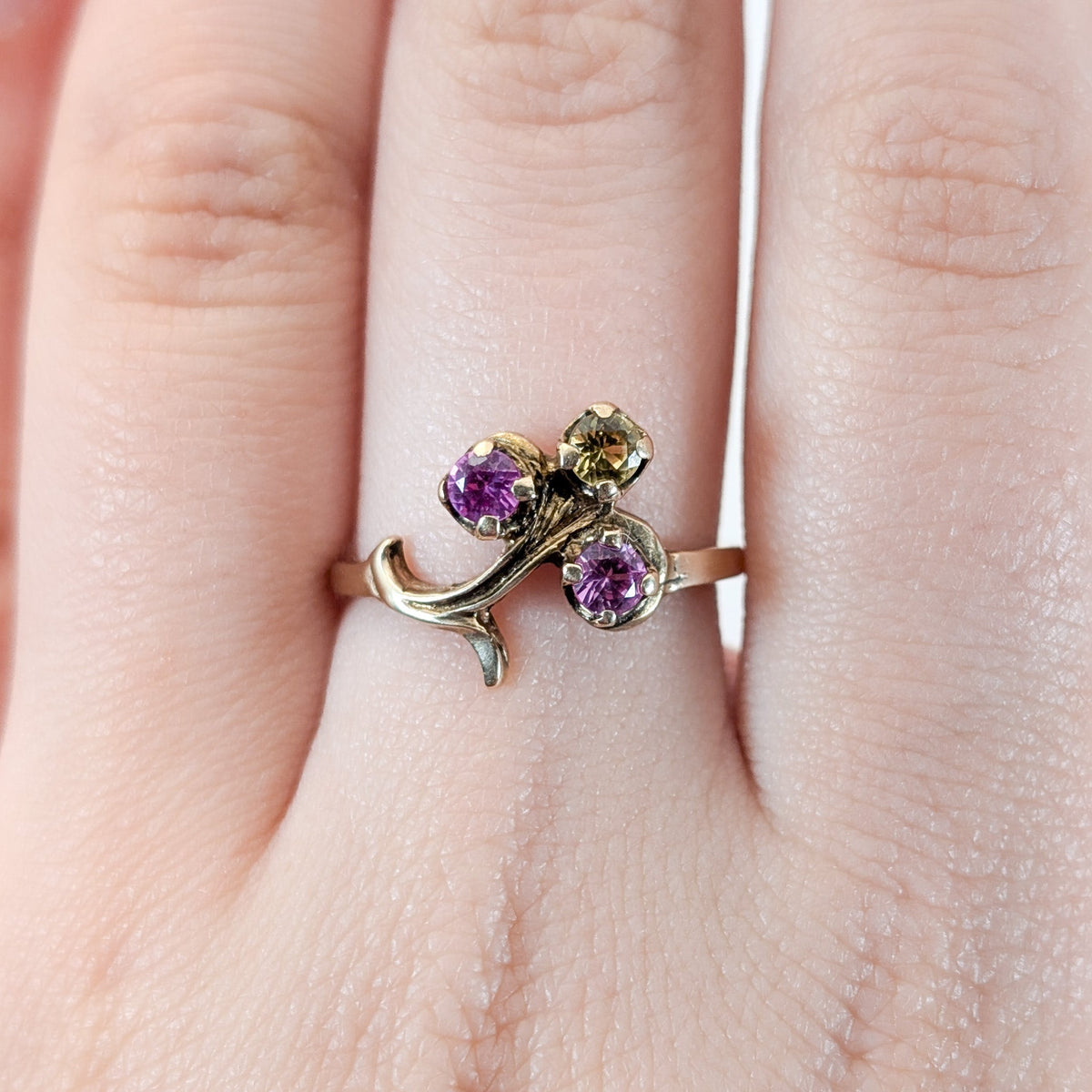 Vintage 10K Gold Floral Ring with Synthetic Pink & Yellow Sapphires