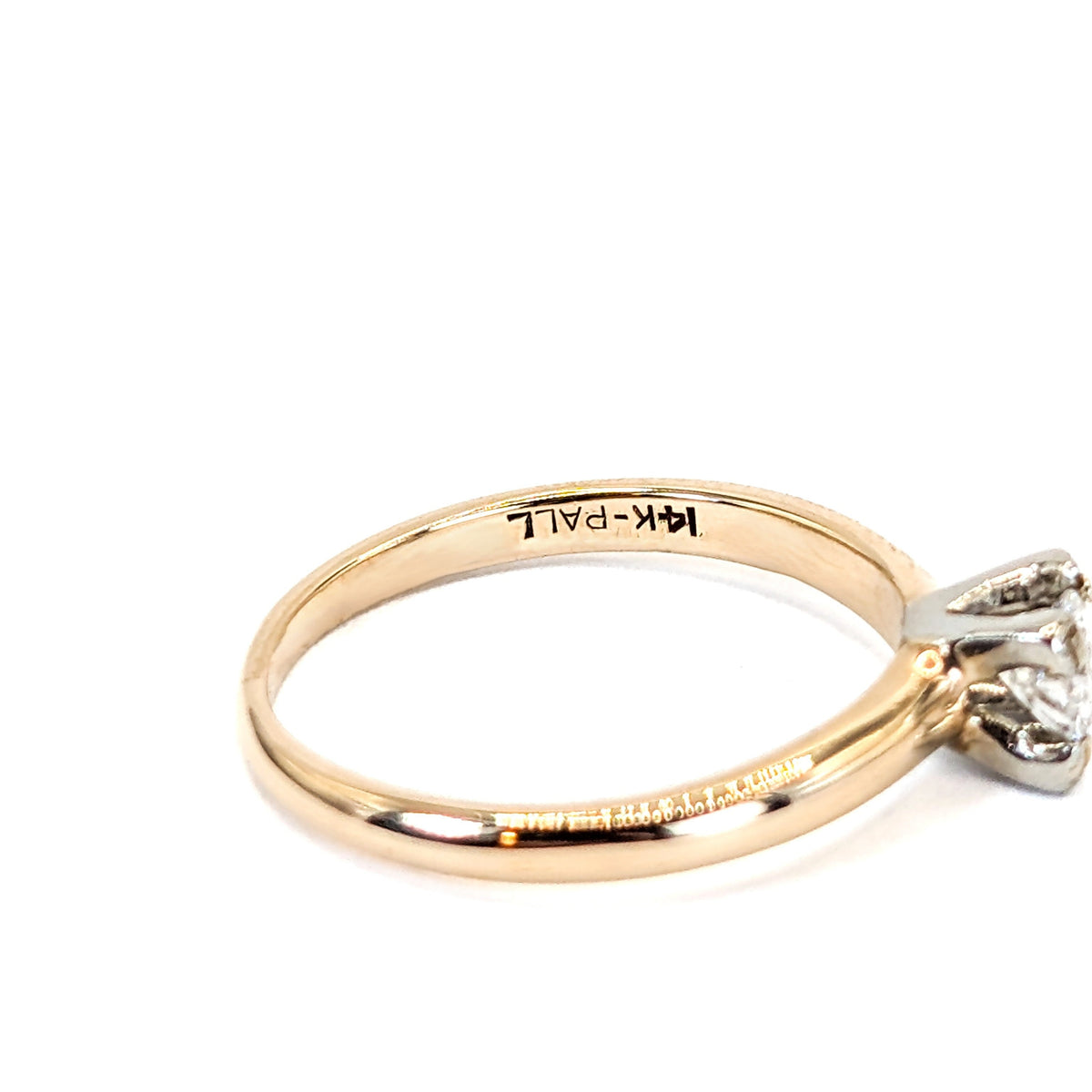 Vintage 14K Gold Diamond Solitaire Ring – Two-Tone Setting