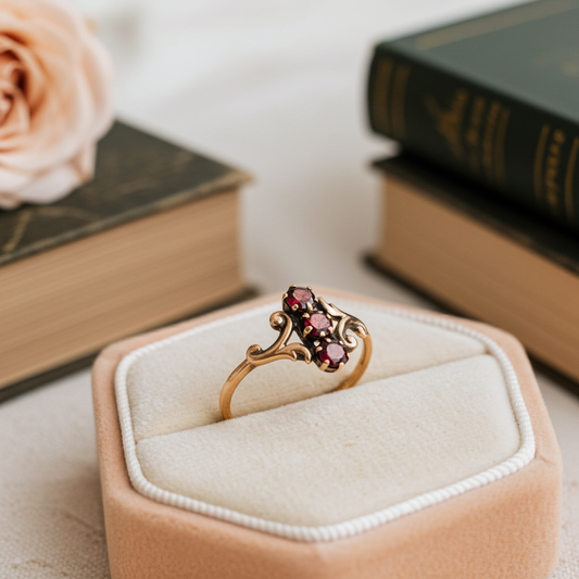 Are Antique Rings Durable Enough for Everyday Wear?