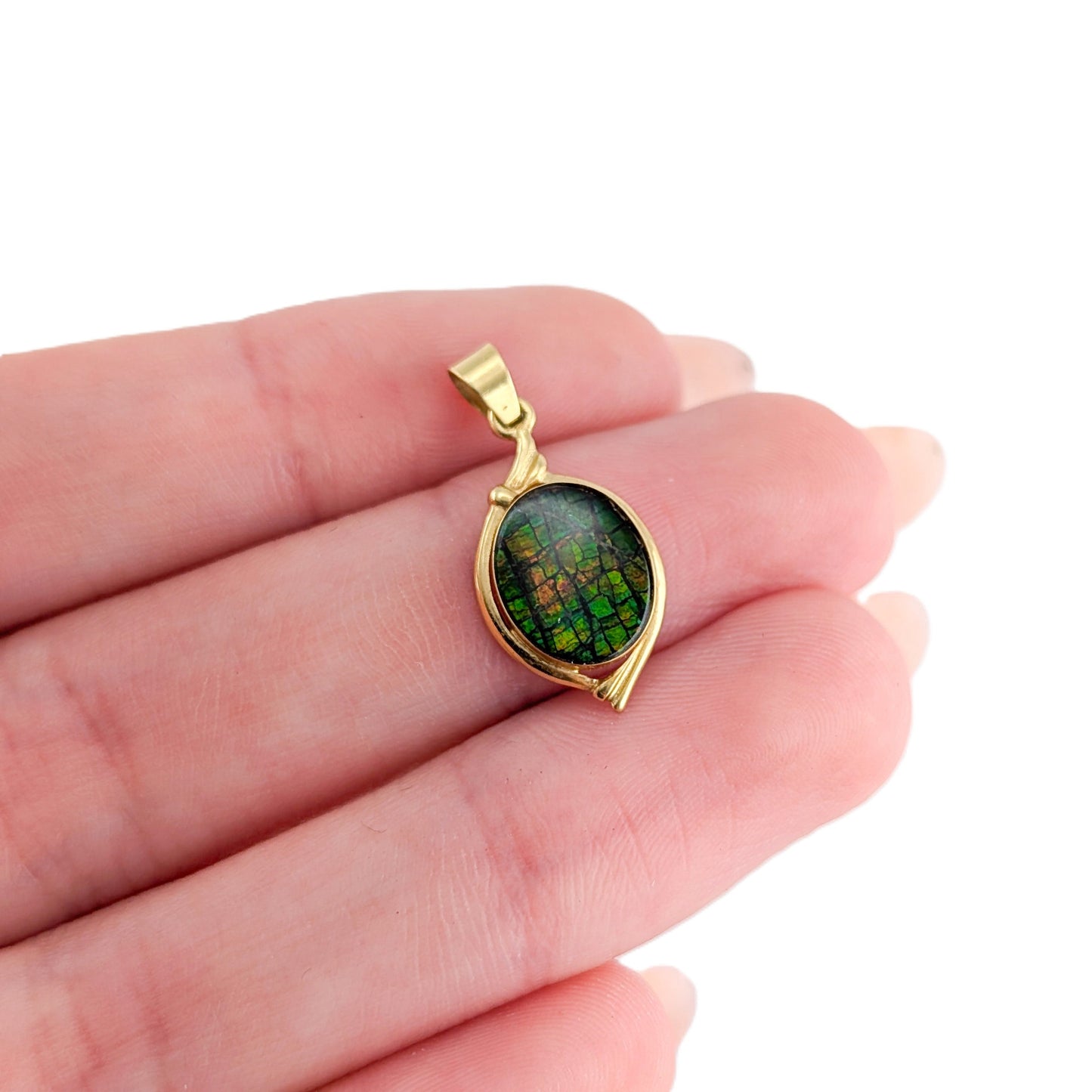 Vintage 18K Gold Natural Ammolite Pendant
