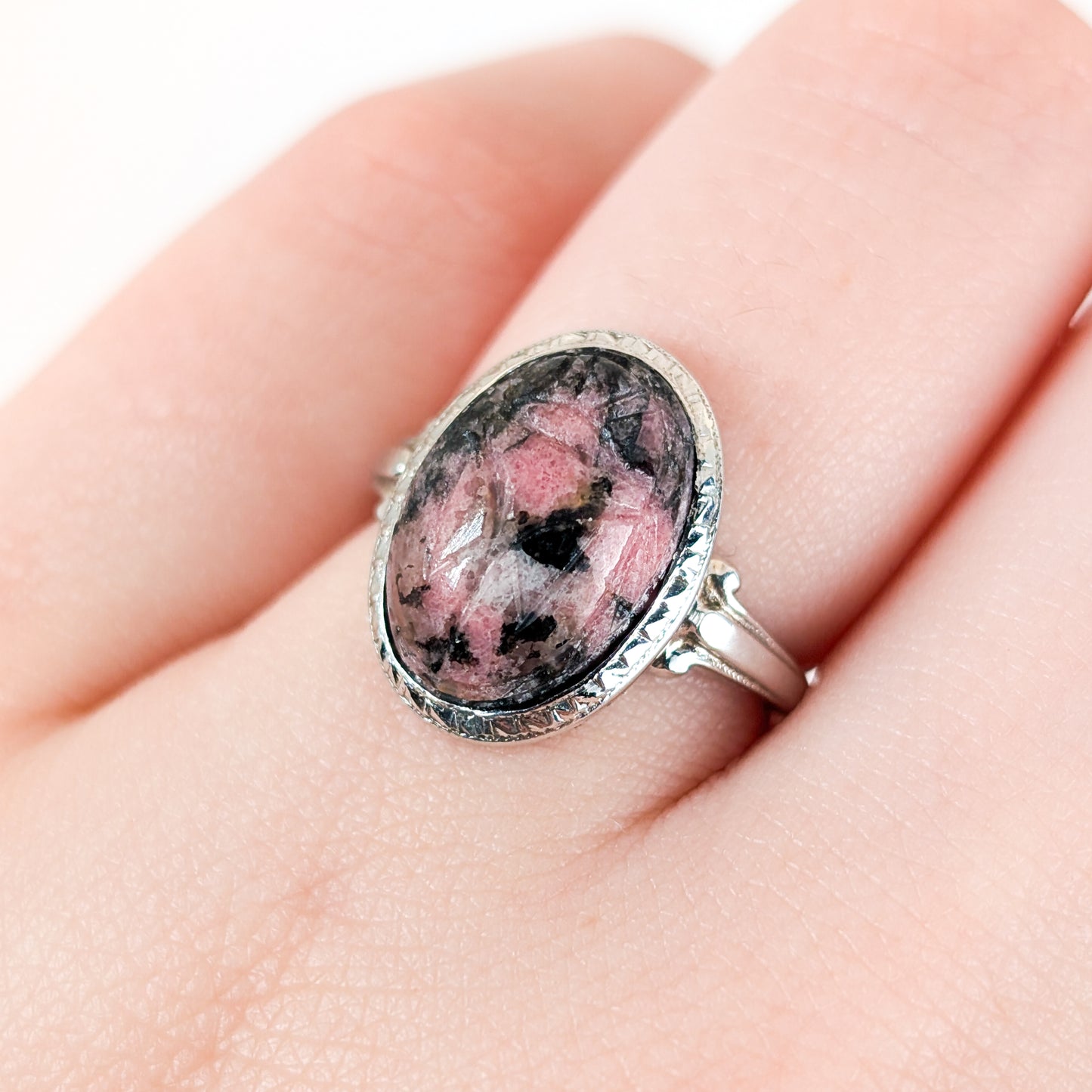 Vintage Pink and Black Rhodonite Scarab Ring in 14K White Gold