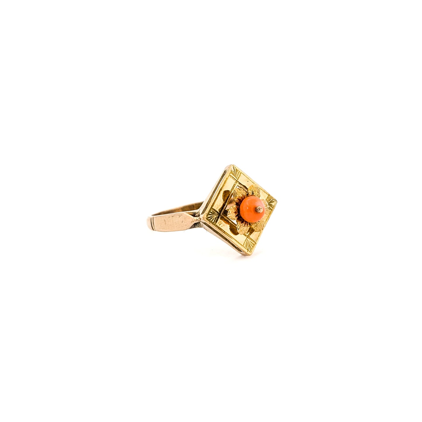 Vintage 14K Gold Coral Ring  —  Spinning Movement