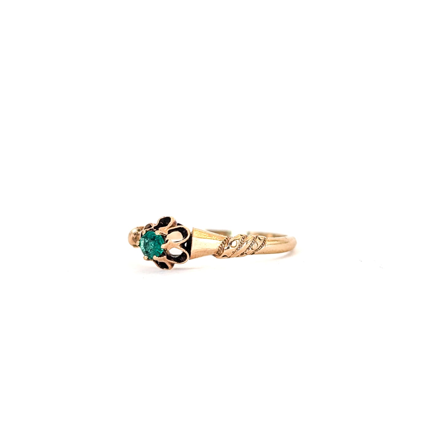 Victorian 14K Emerald Ring – Floral Bloom Setting