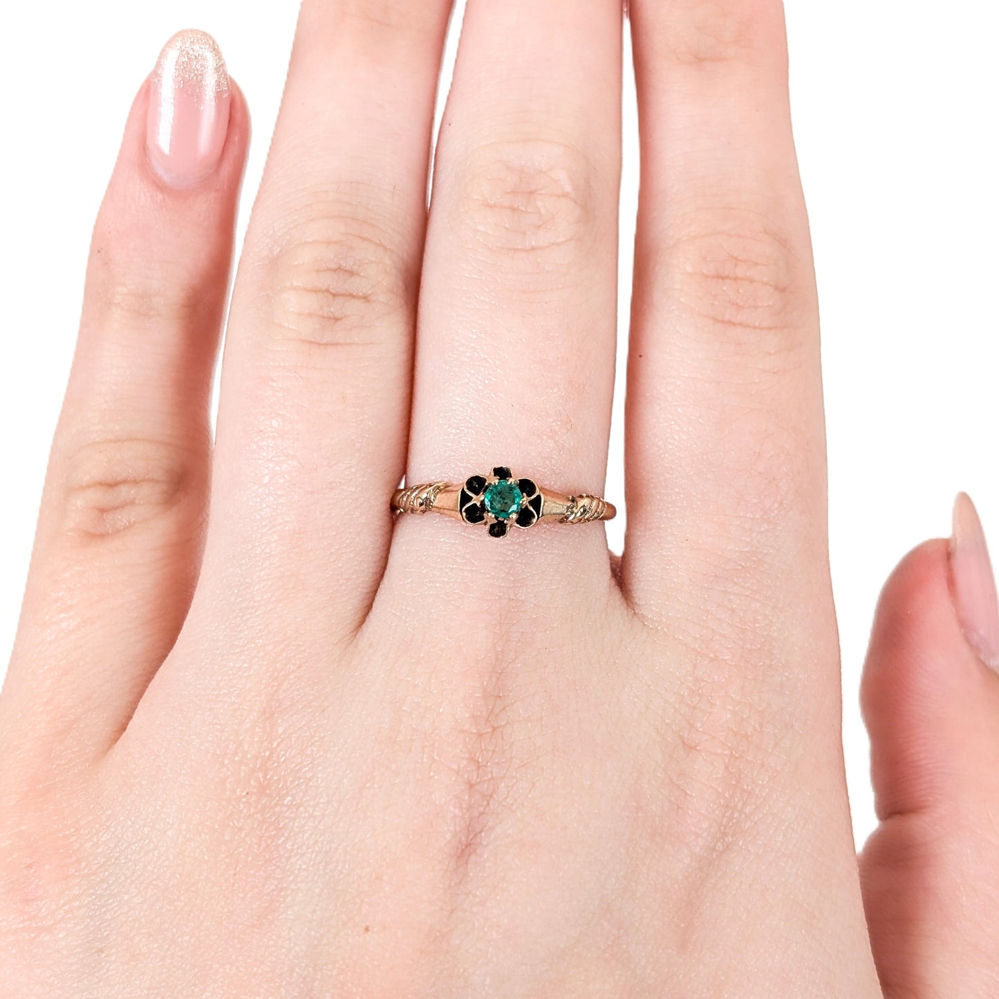 Victorian 14K Emerald Ring – Floral Bloom Setting