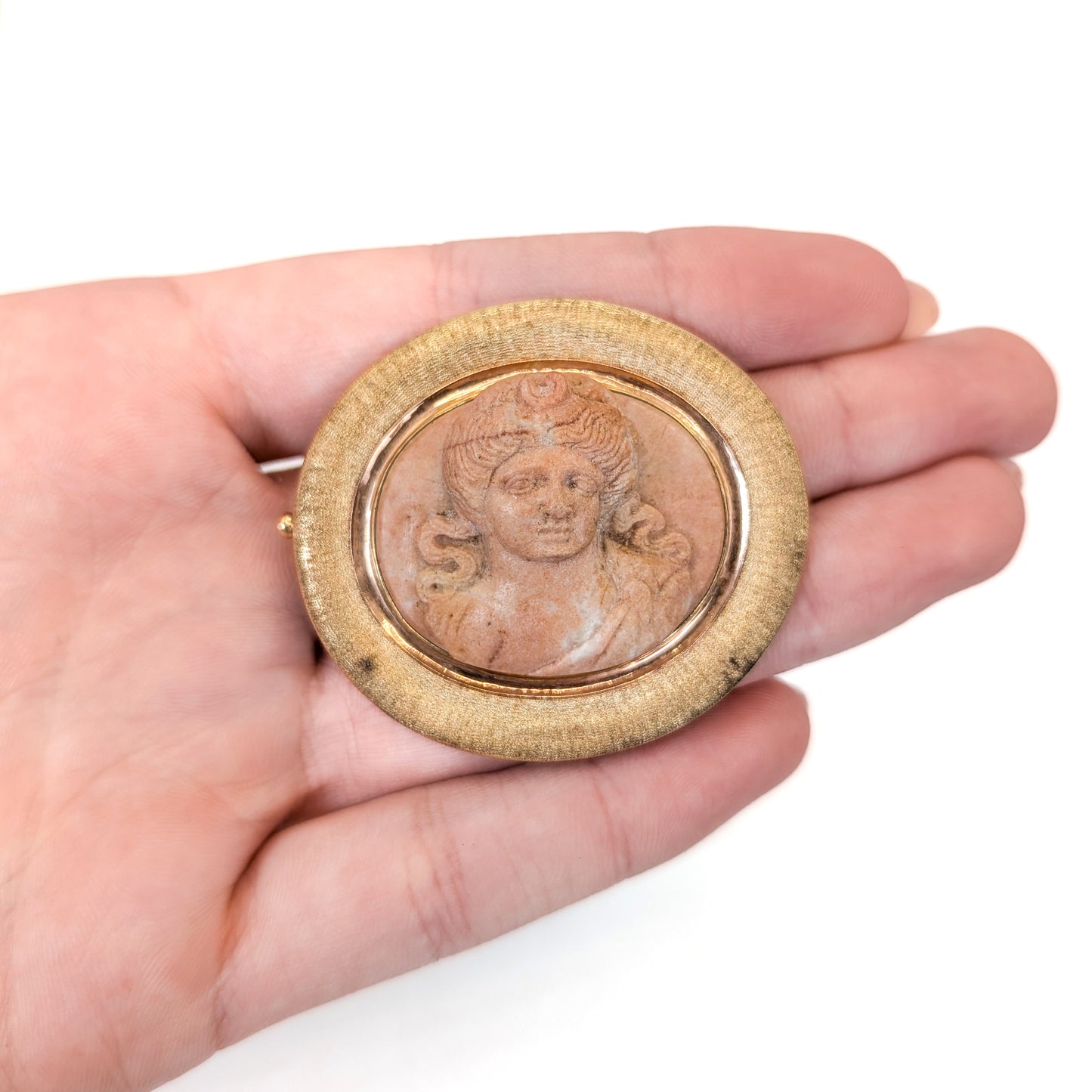 Antique Carved Stone Cameo Brooch In 14K Gold Frame