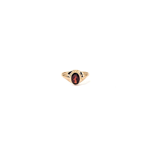 Vintage 10K Yellow Gold Garnet Ring – Oval Stone, Sculptural Setting