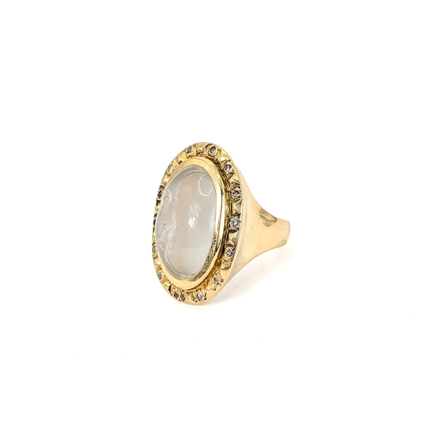 Vintage 18K Gold Carved Moonstone & Diamond Ring – 27.83g