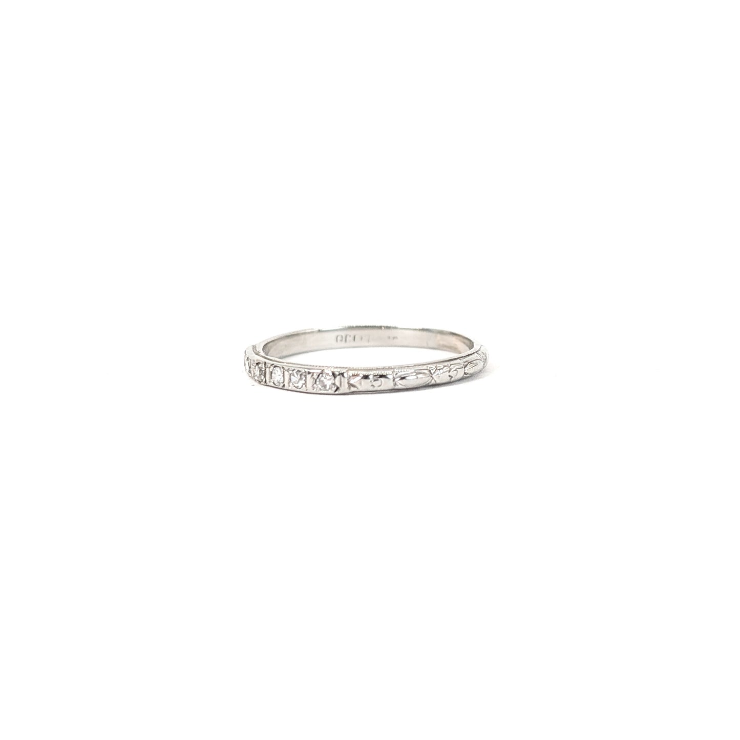 Antique 18K White Gold Diamond Band Ring – Engraved Diamond Ring