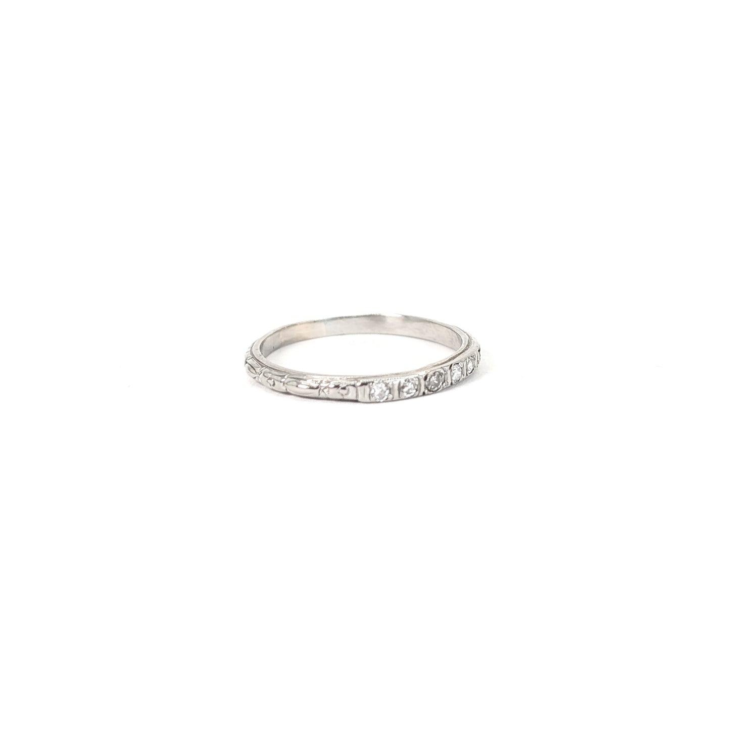 Antique 18K White Gold Diamond Band Ring – Engraved Diamond Ring