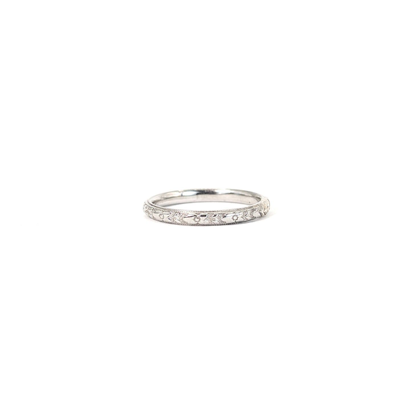 Art Deco 18K White Gold Lohengrin Engraved Band Ring