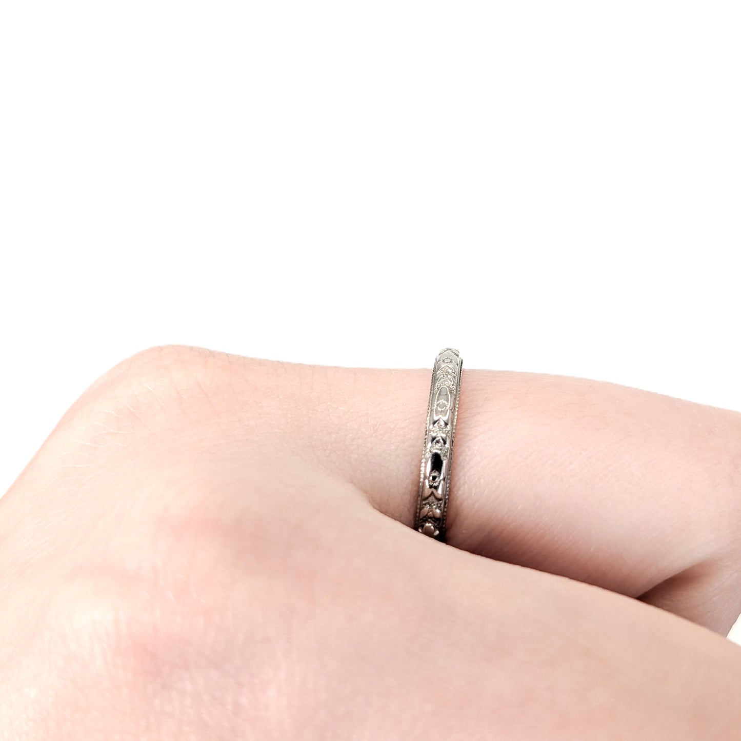 Art Deco 18K White Gold Lohengrin Engraved Band Ring