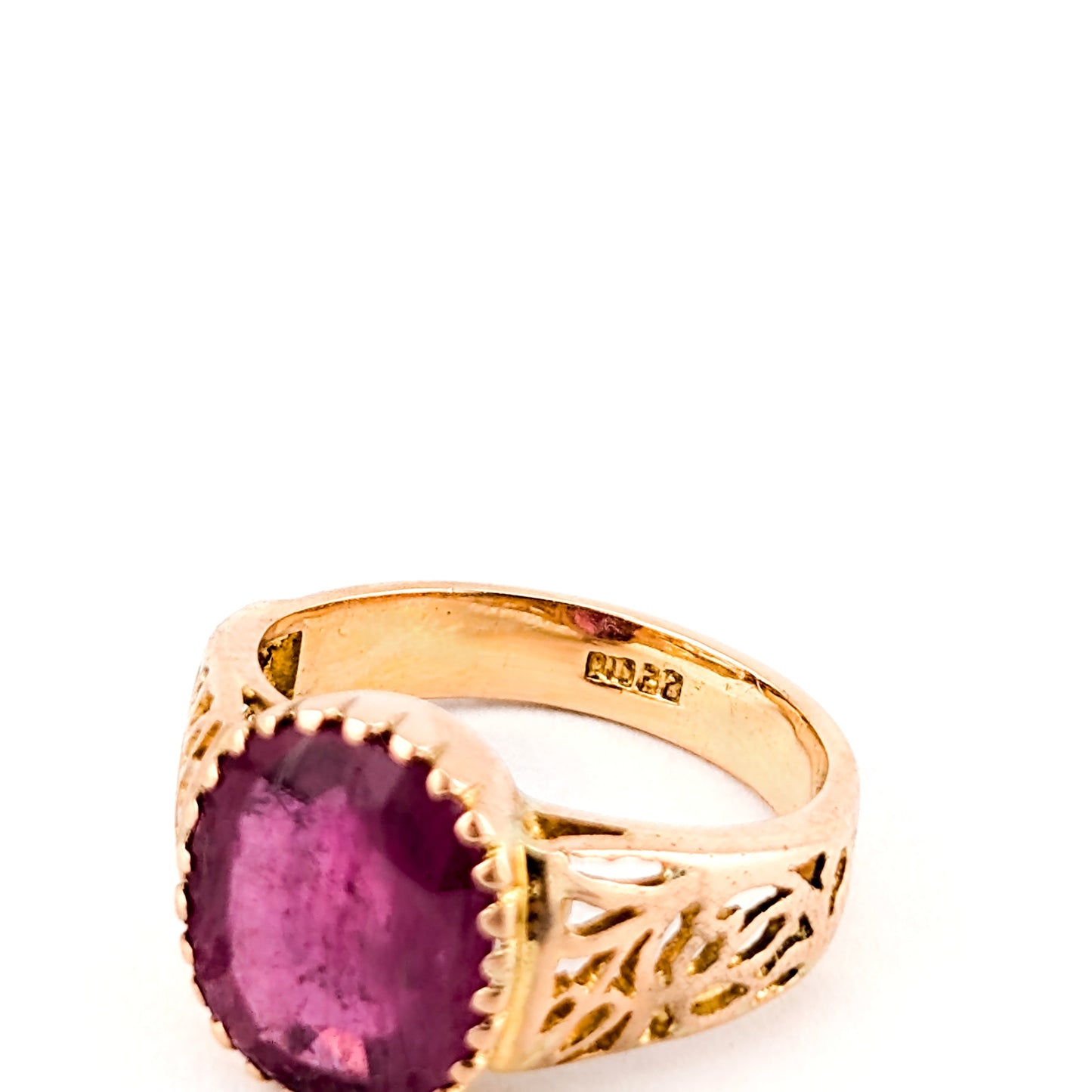 Vintage 14K Gold Ruby Ring with Ornate Shoulders