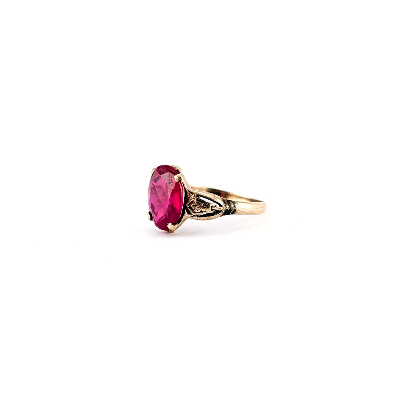 Vintage 10K Gold Oval Synthetic Ruby Ring