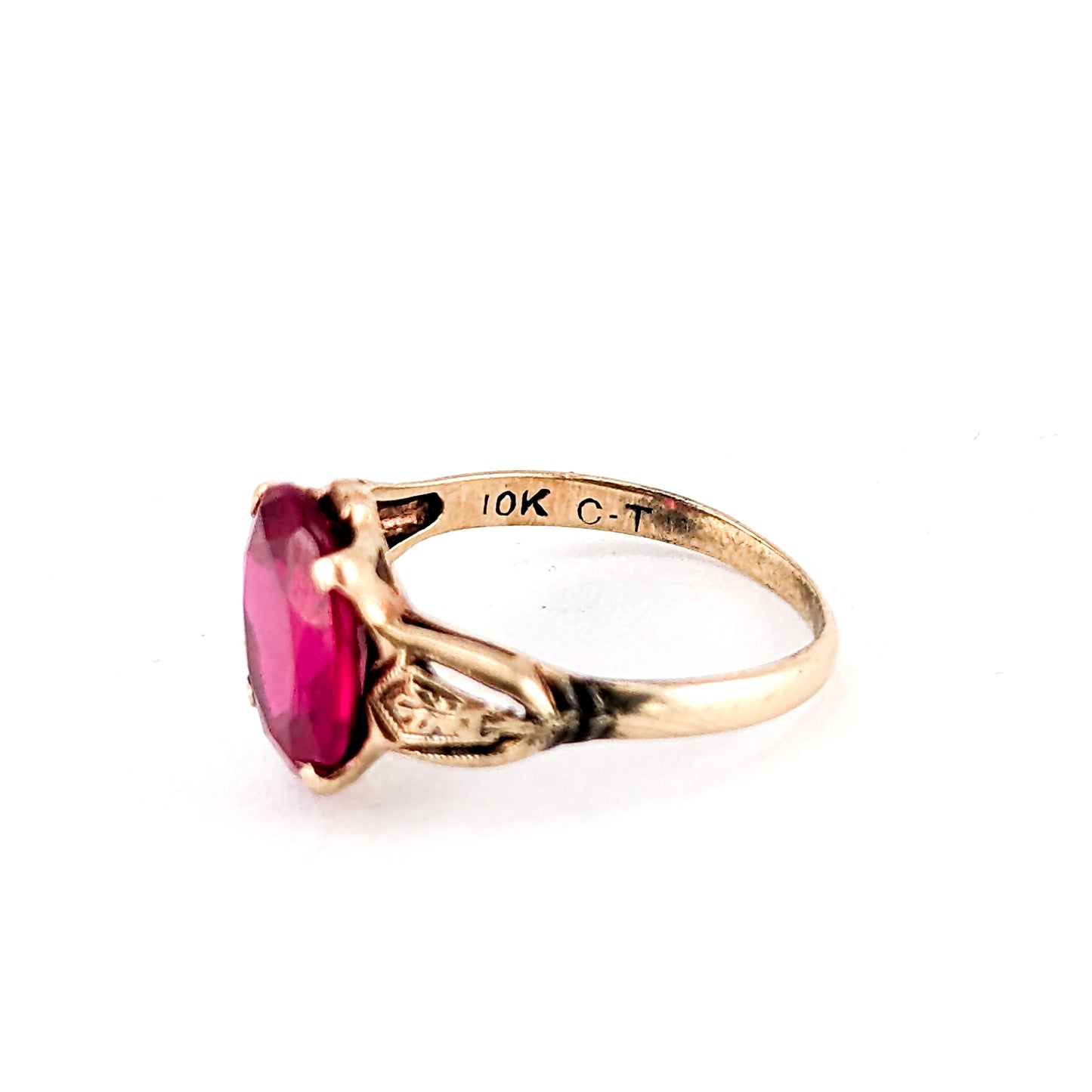 Vintage 10K Gold Oval Synthetic Ruby Ring