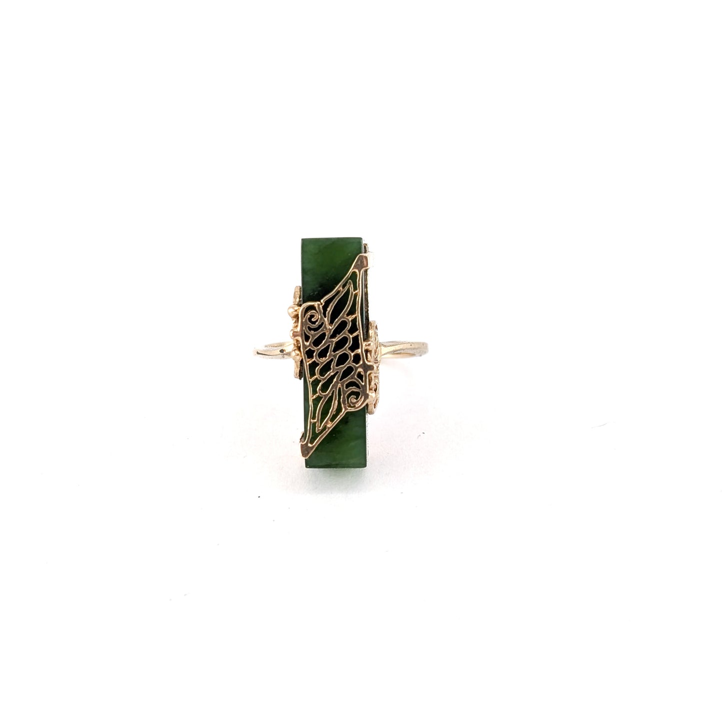 Vintage Resco 10K Gold Jade Ring – Carved Green Jade, Sculptural Filigree Statement Ring