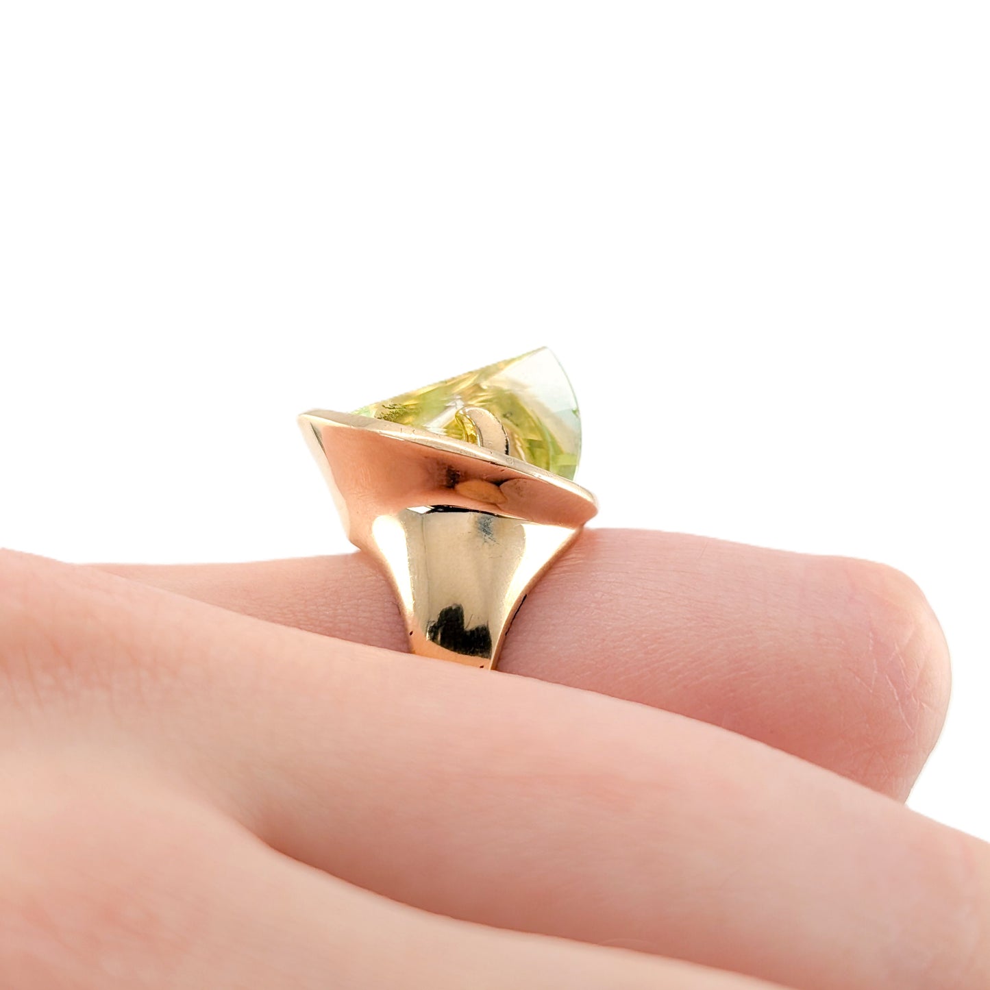 Vintage Strell 14K Gold Lighthouse Lens Ring – Faceted Uranium Glass / Synthetic Spinel, Modernist Design