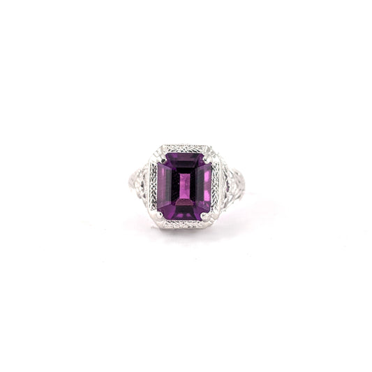 Vintage Emerald Cut Amethyst Ring – 16K White Gold Filigree