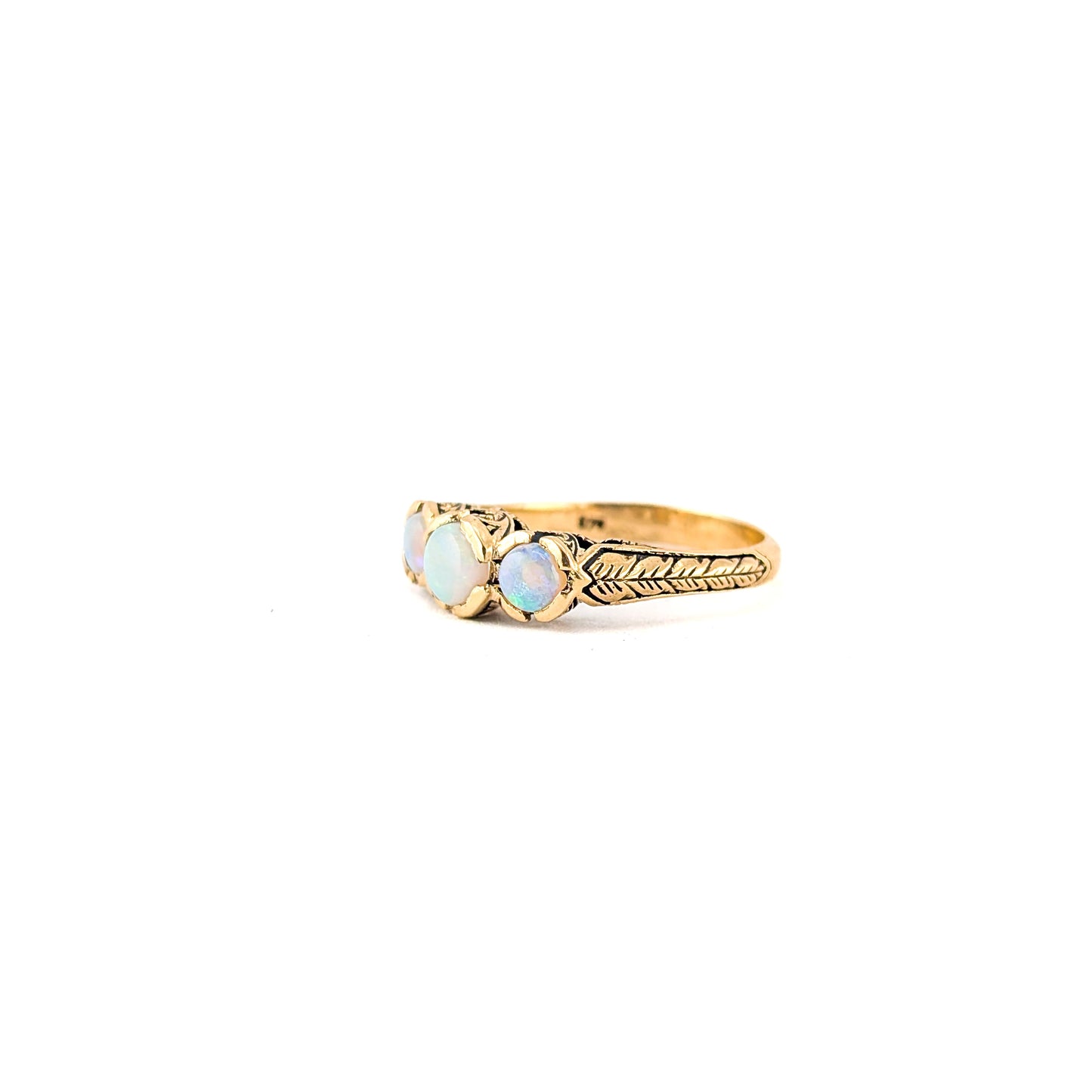 Antique Victorian 9K Gold Three-Stone Opal Ring