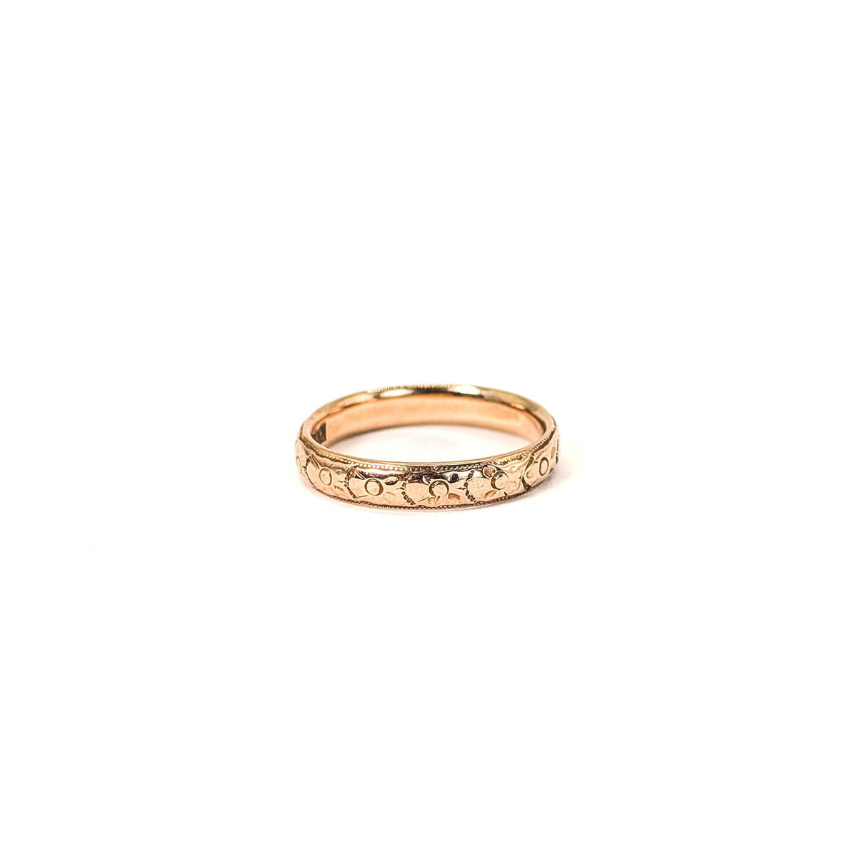 Antique 14K Gold Engraved Band Ring — 4.09g
