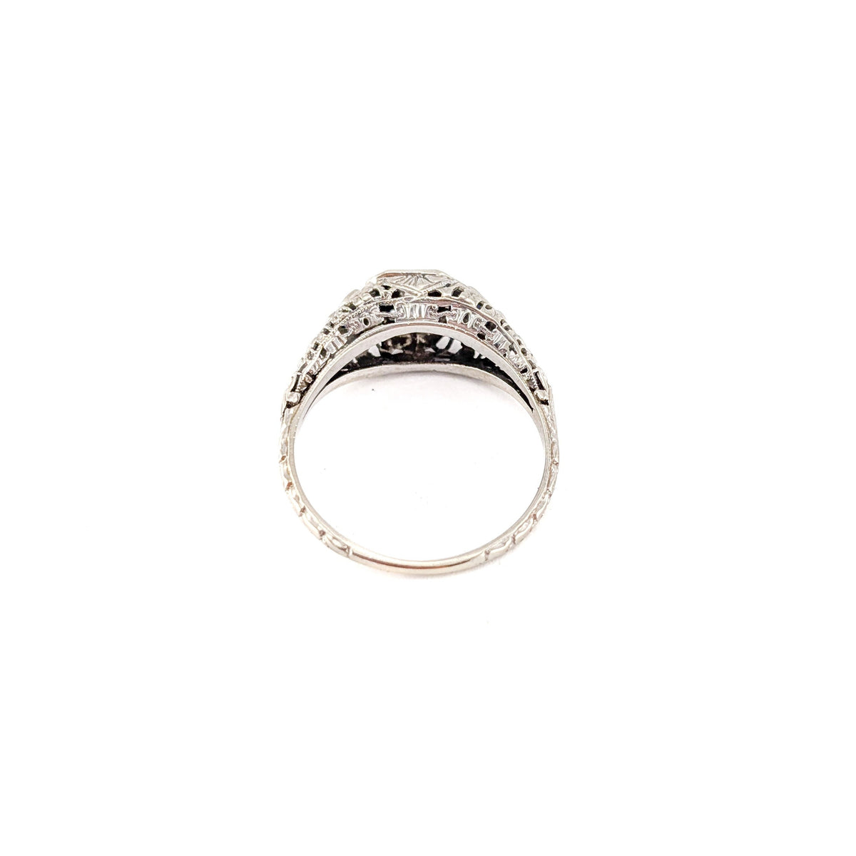 Antique Art Deco 18K White Gold Diamond & Blue Sapphire Ring