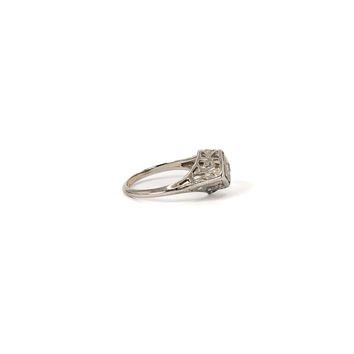 Antique 18K White Gold Old Mine Cut Diamond Ring