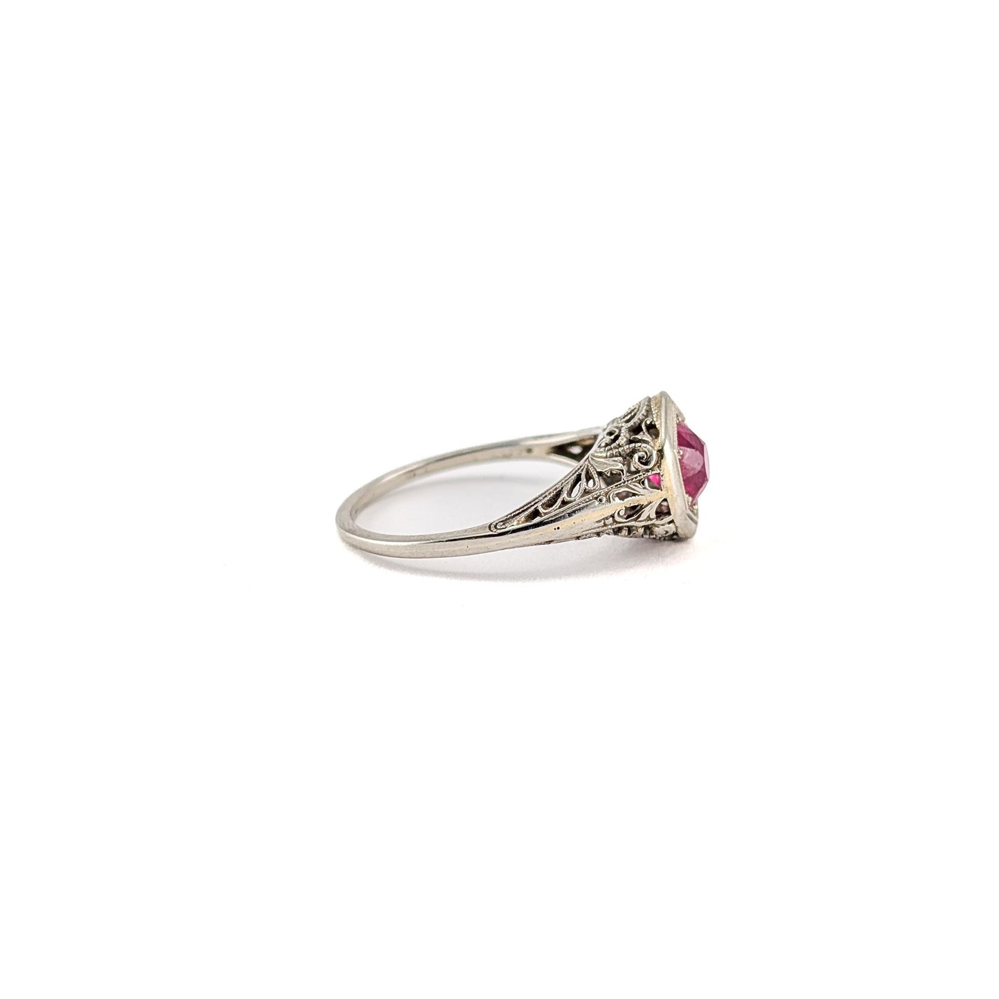 Antique Art Deco 18K White Gold Synthetic Ruby Filigree Ring