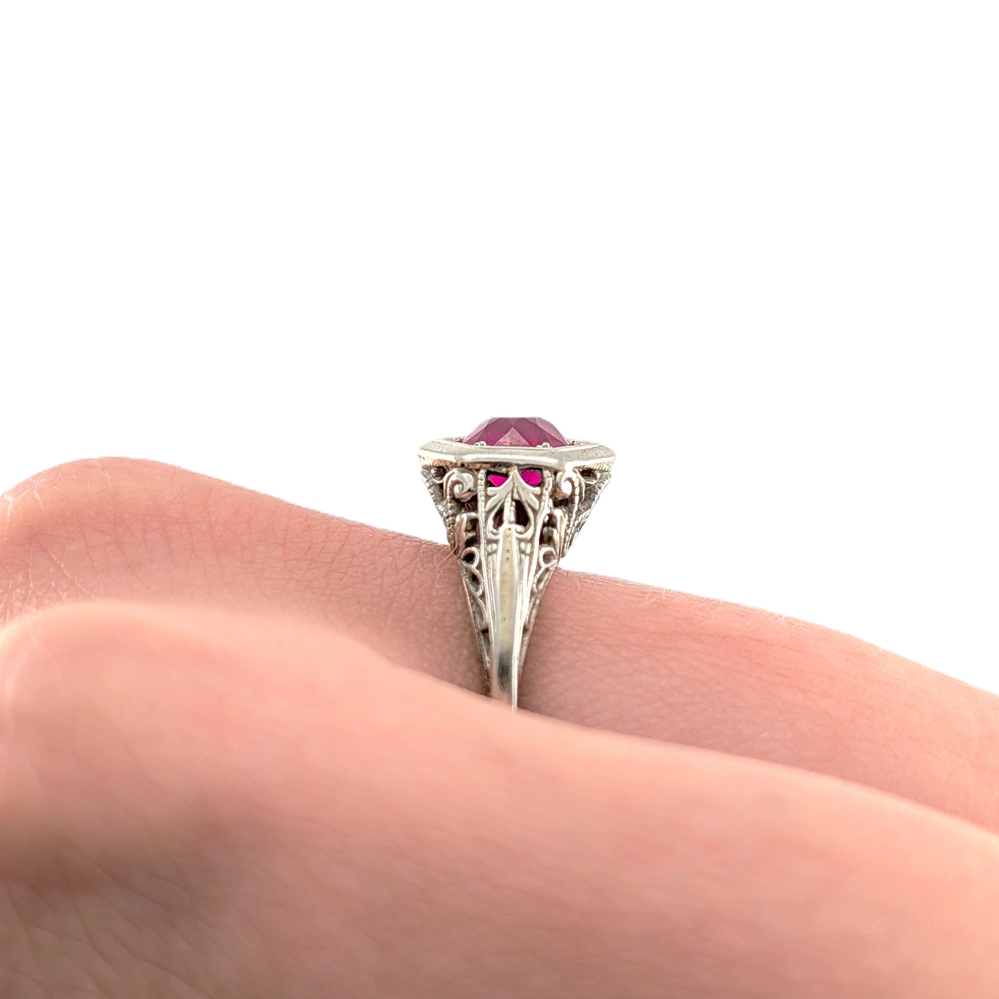 Antique Art Deco 18K White Gold Synthetic Ruby Filigree Ring