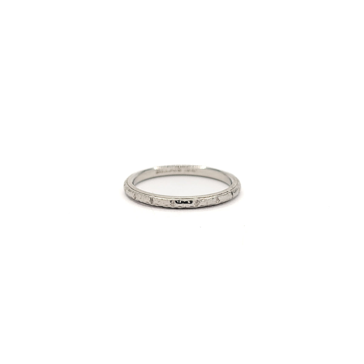 Antique Art Deco Belais 18K White Gold Engraved Band