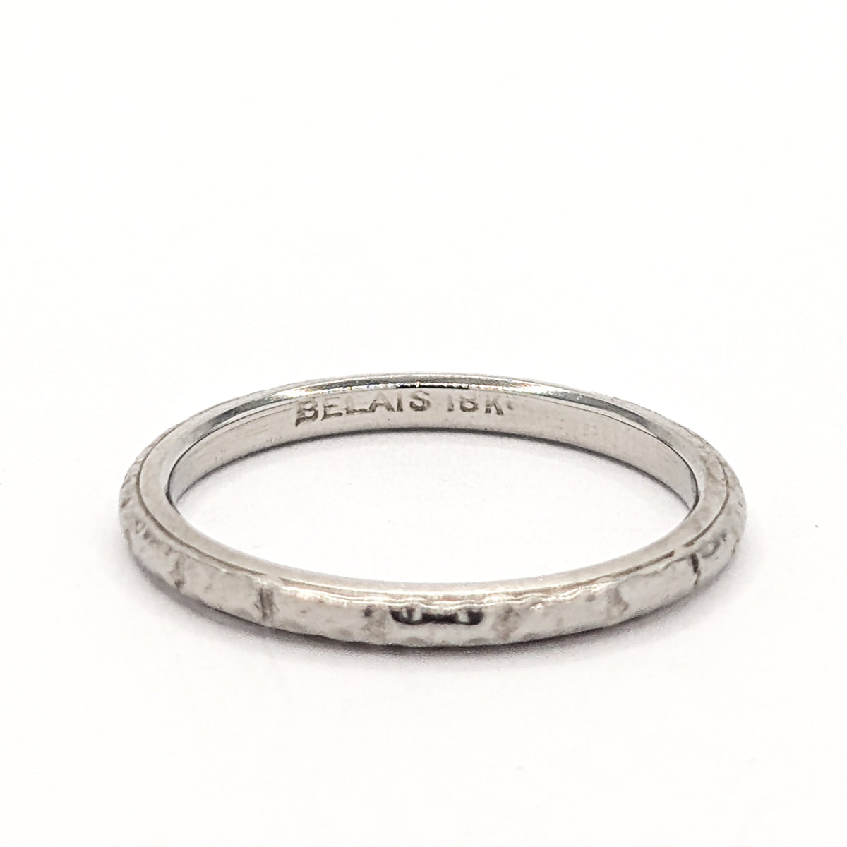 Antique Art Deco Belais 18K White Gold Engraved Band